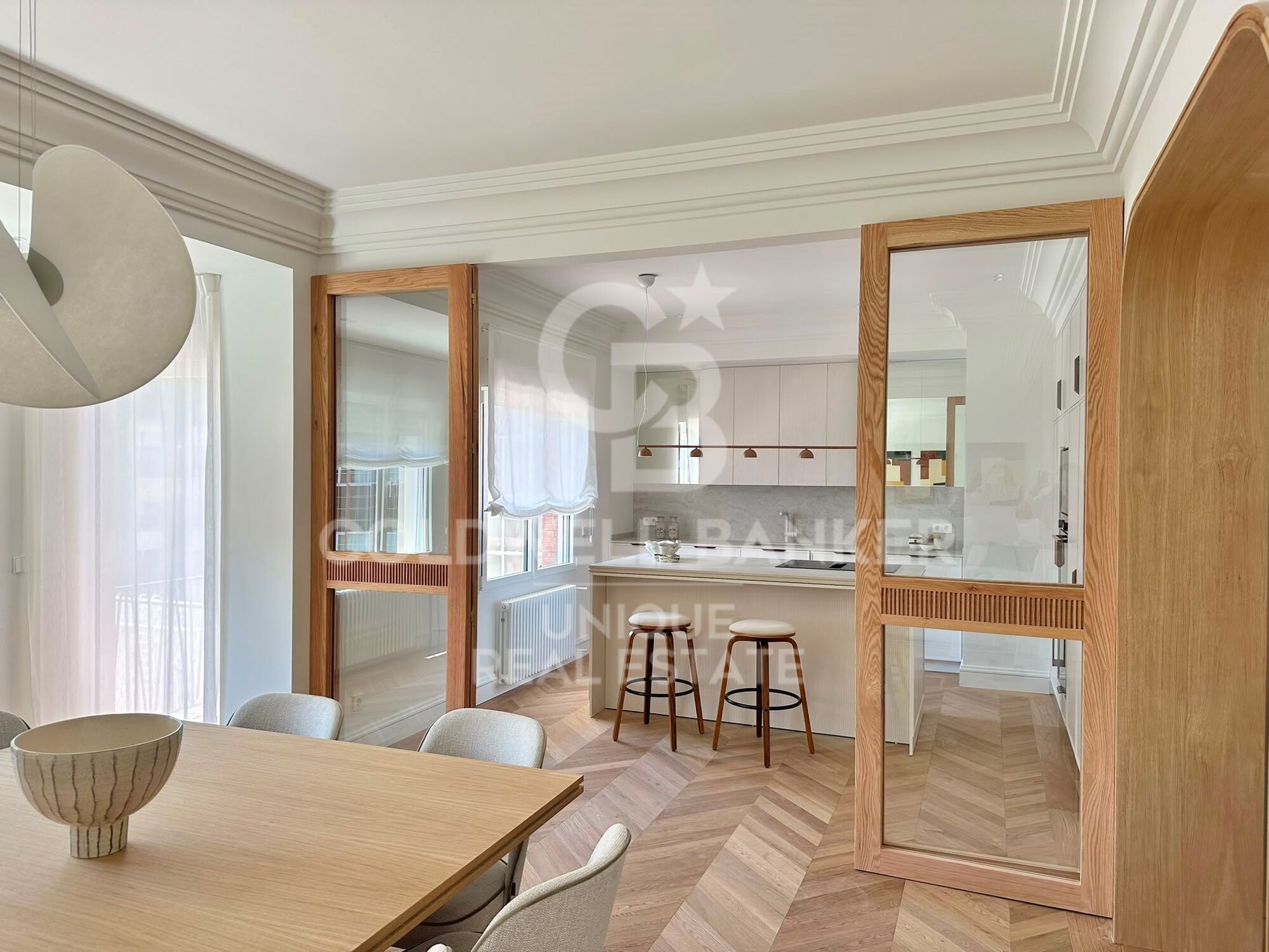 3 bedroom flat and garage in Lista