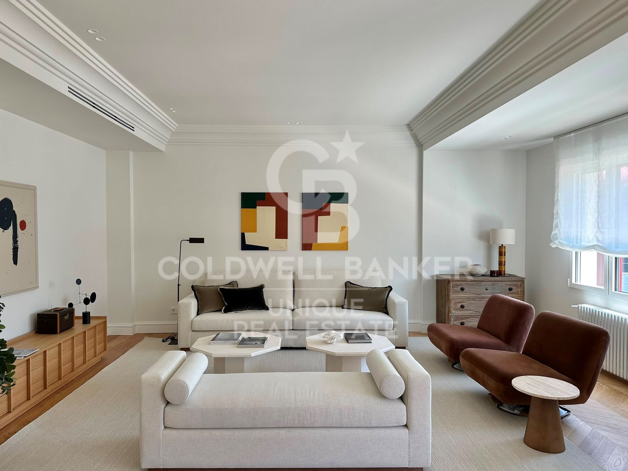3 bedroom flat and garage in Lista