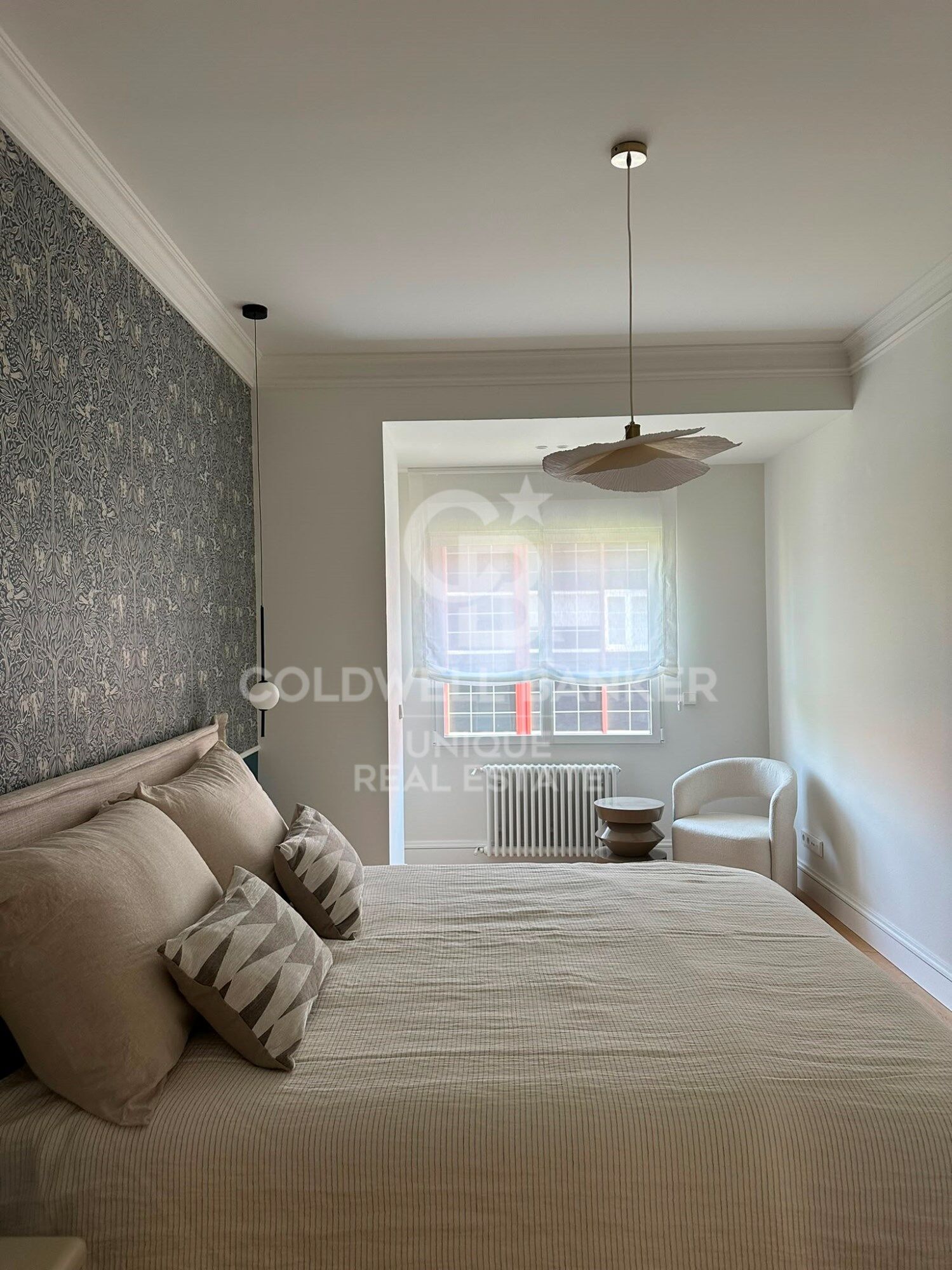 3 bedroom flat and garage in Lista