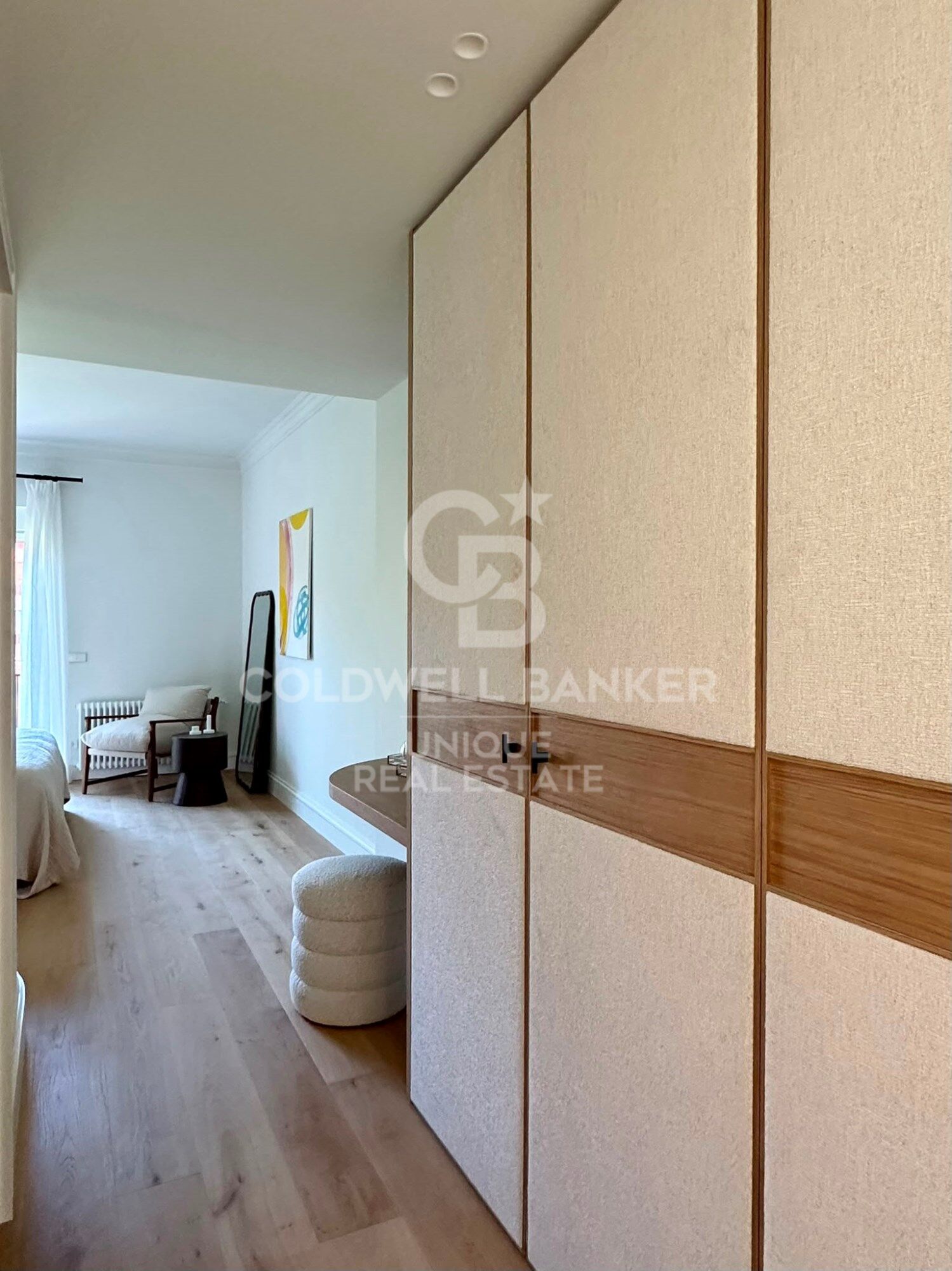 3 bedroom flat and garage in Lista