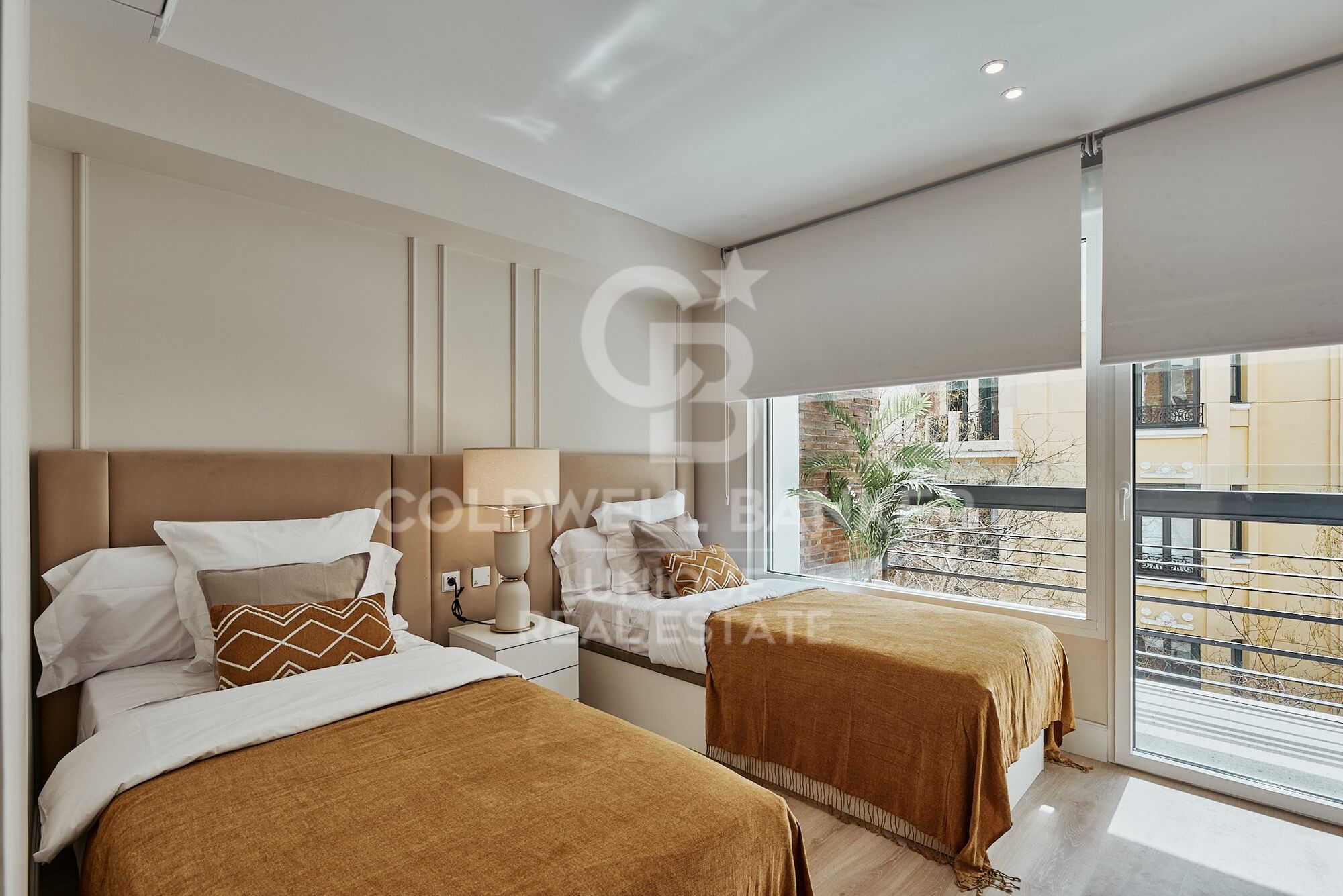 Brand new 3-bedroom exterior flat with terrace in Goya, Madrid