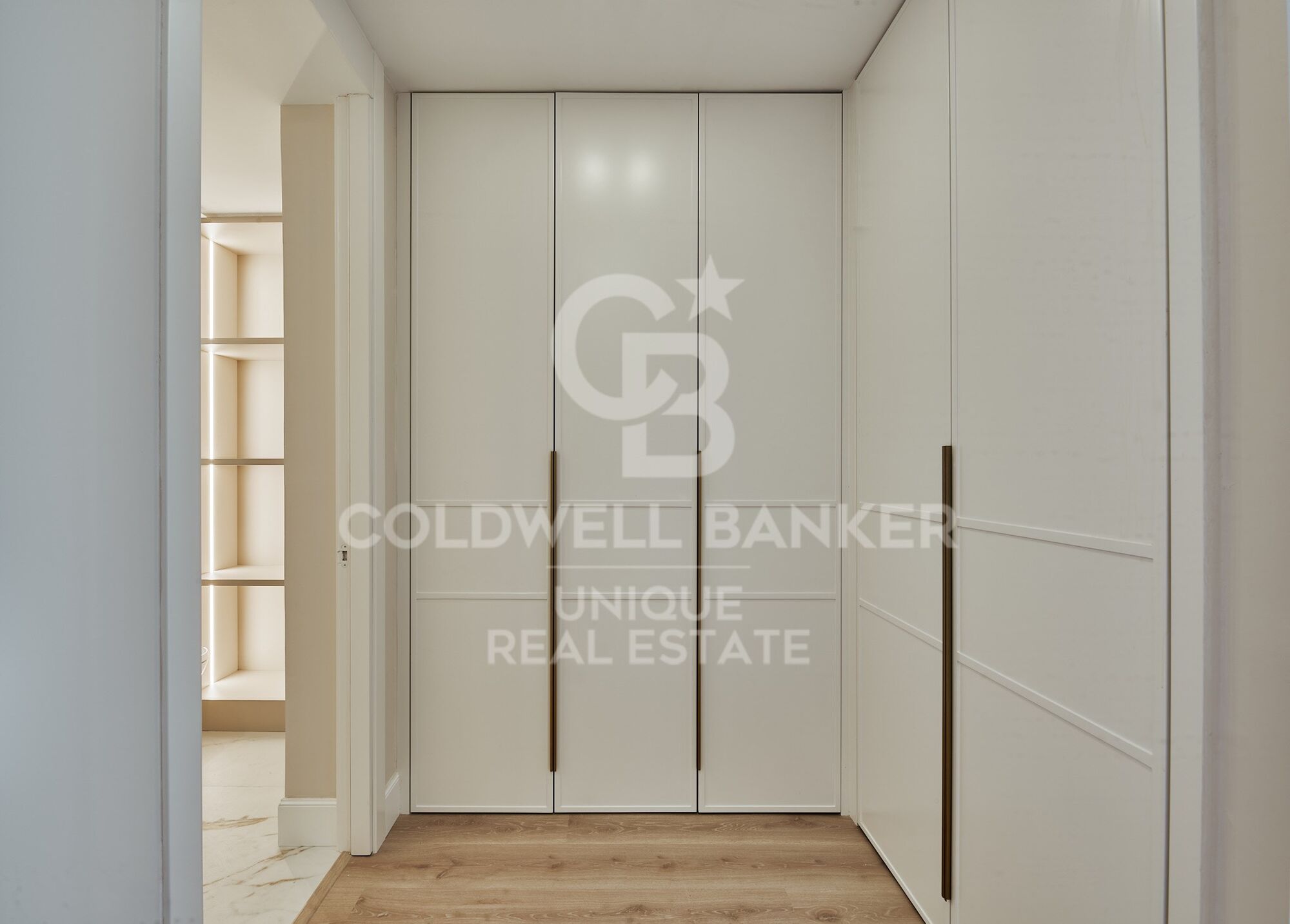 Brand new 3-bedroom exterior flat with terrace in Goya, Madrid