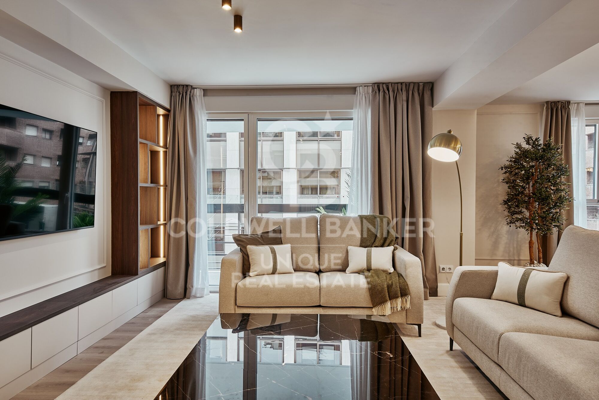 Brand new 3-bedroom exterior flat with terrace in Goya, Madrid