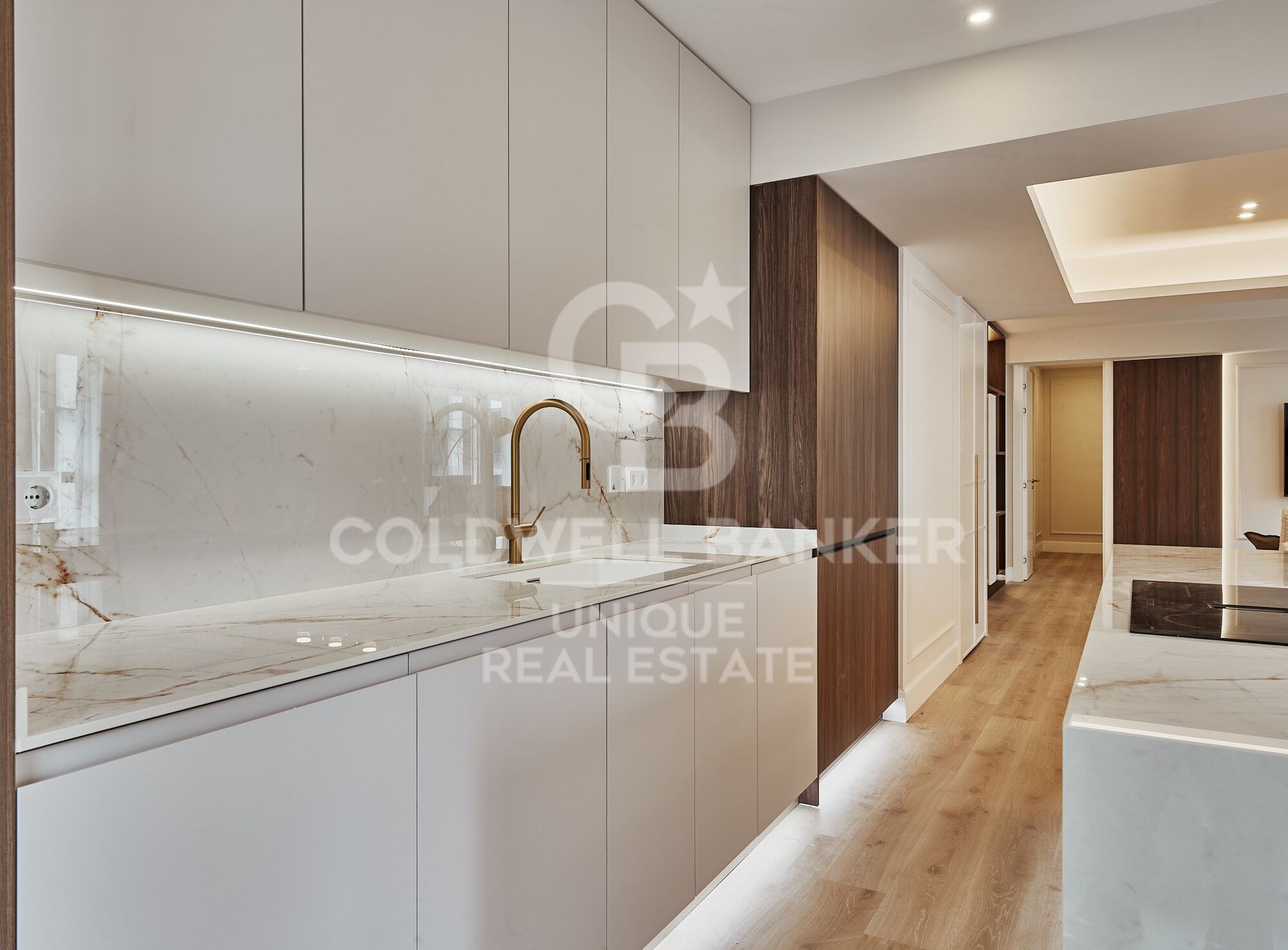 Brand new 3-bedroom exterior flat with terrace in Goya, Madrid