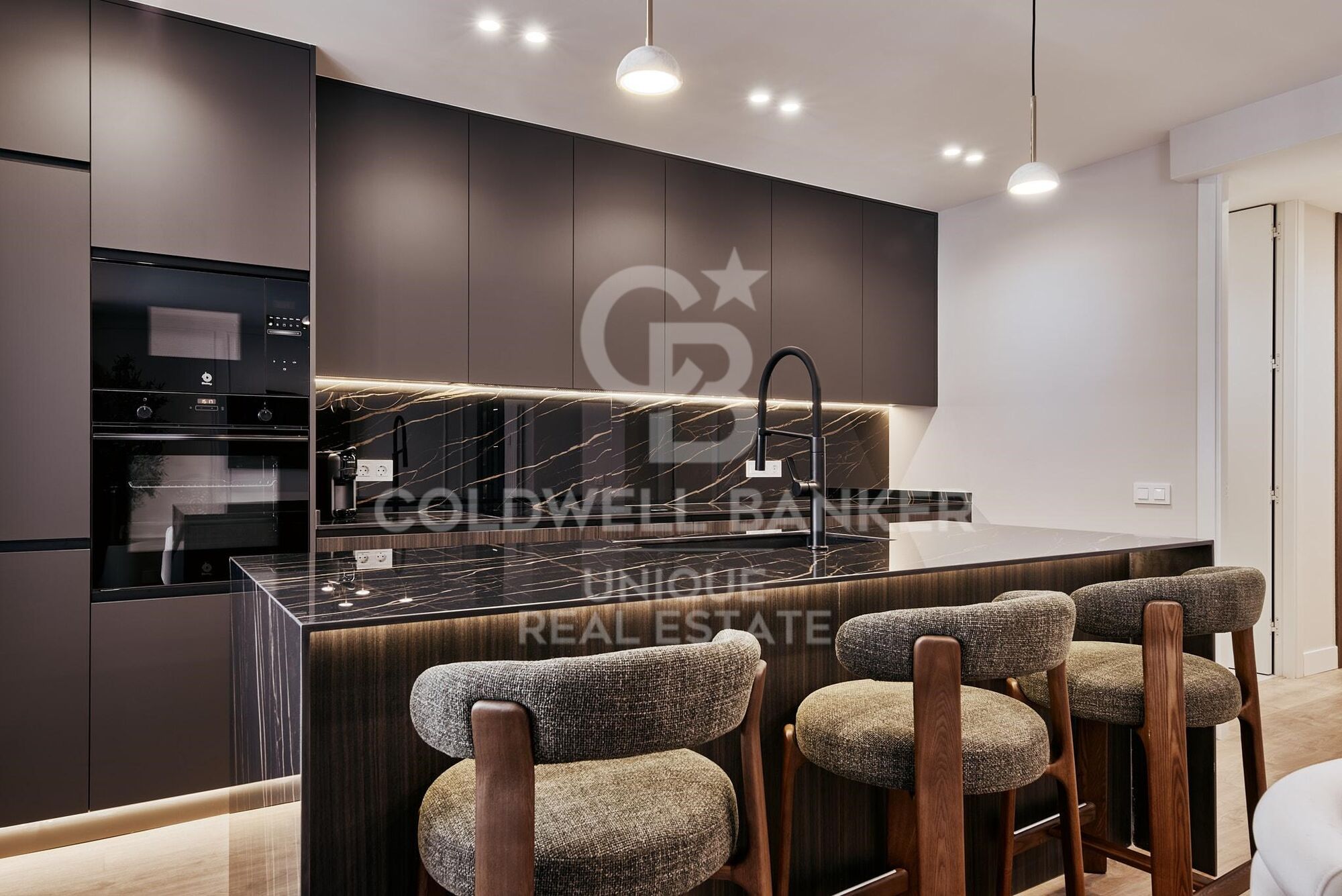 Renovated exterior 3-bedroom apartment in Lista, Madrid