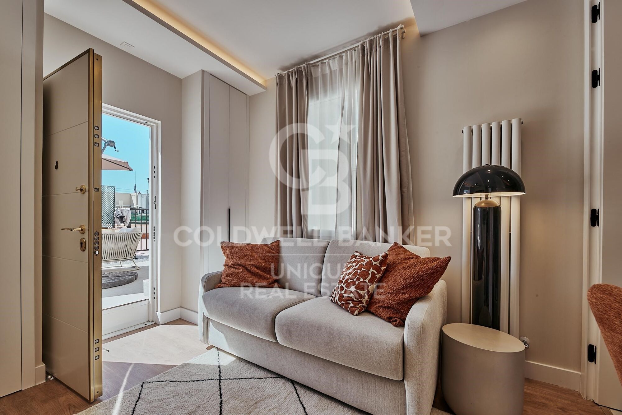 Penthouse with Private Terrace in Goya
