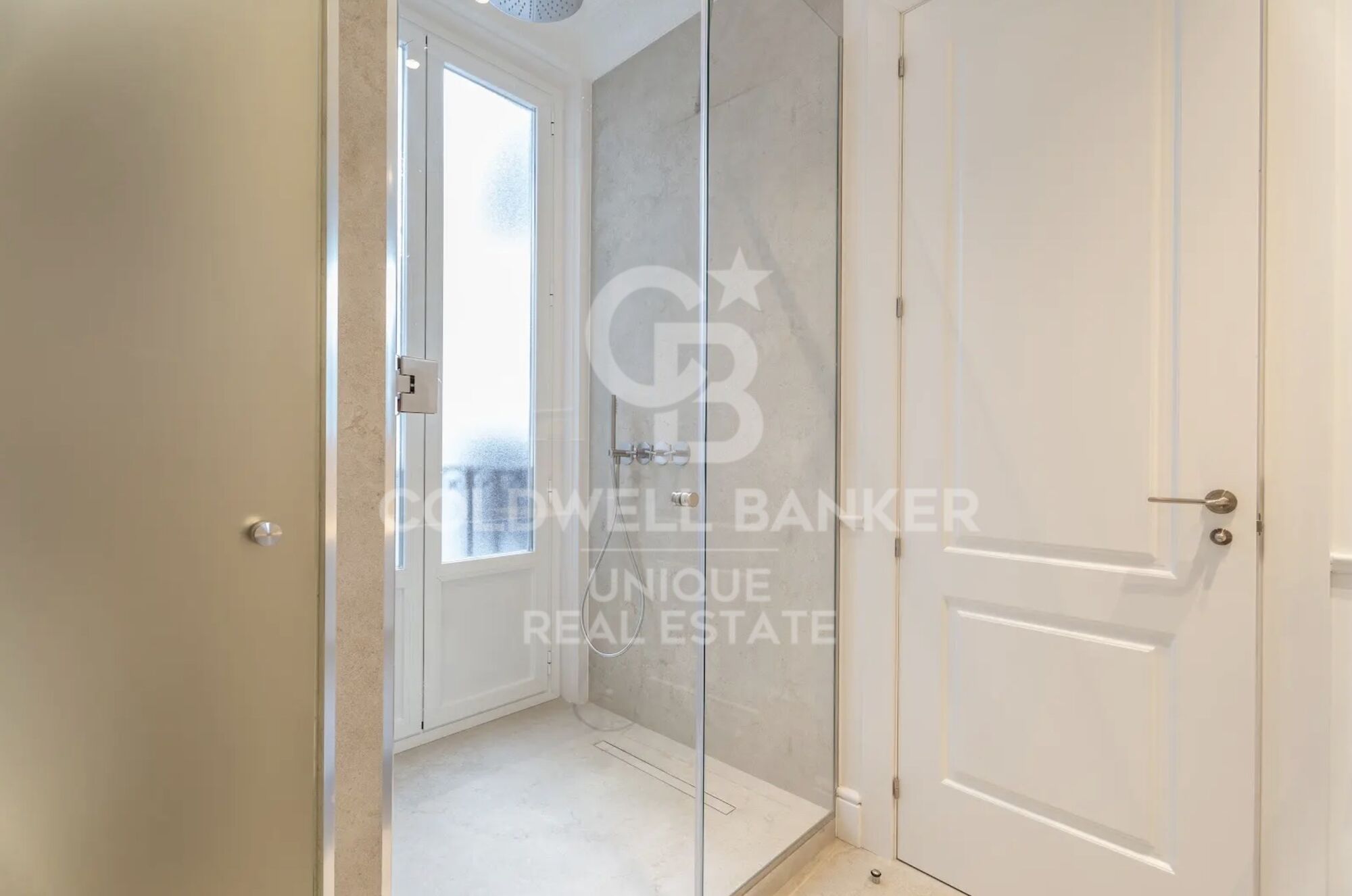 Brand new flat with three bedrooms in Justicia, Madrid