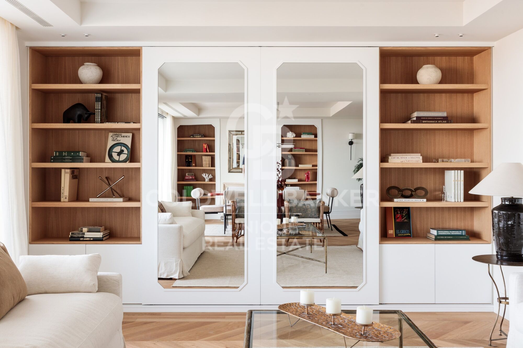 Flat 4 Bedrooms Sale Madrid