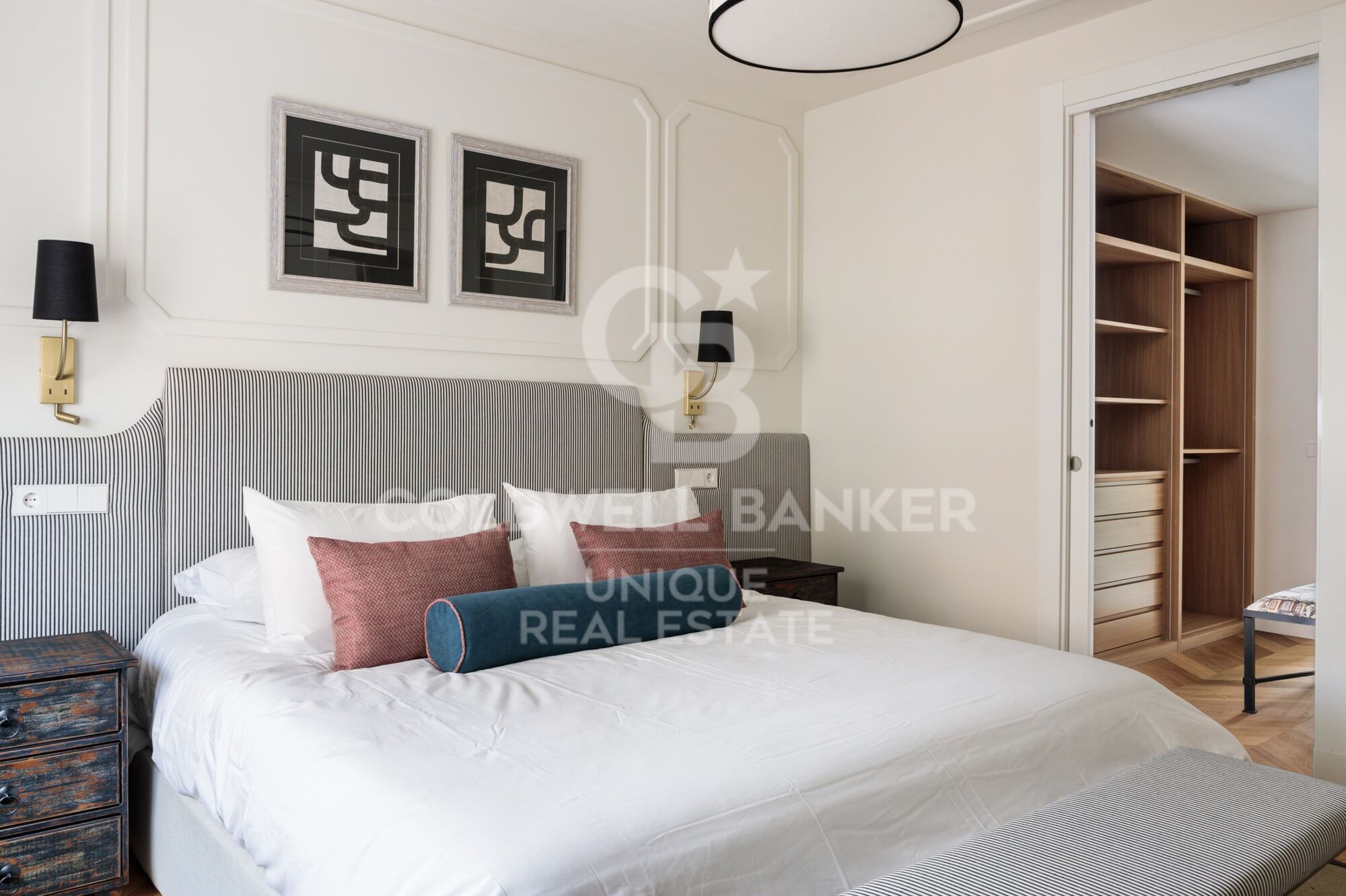 Flat 4 Bedrooms Sale Madrid