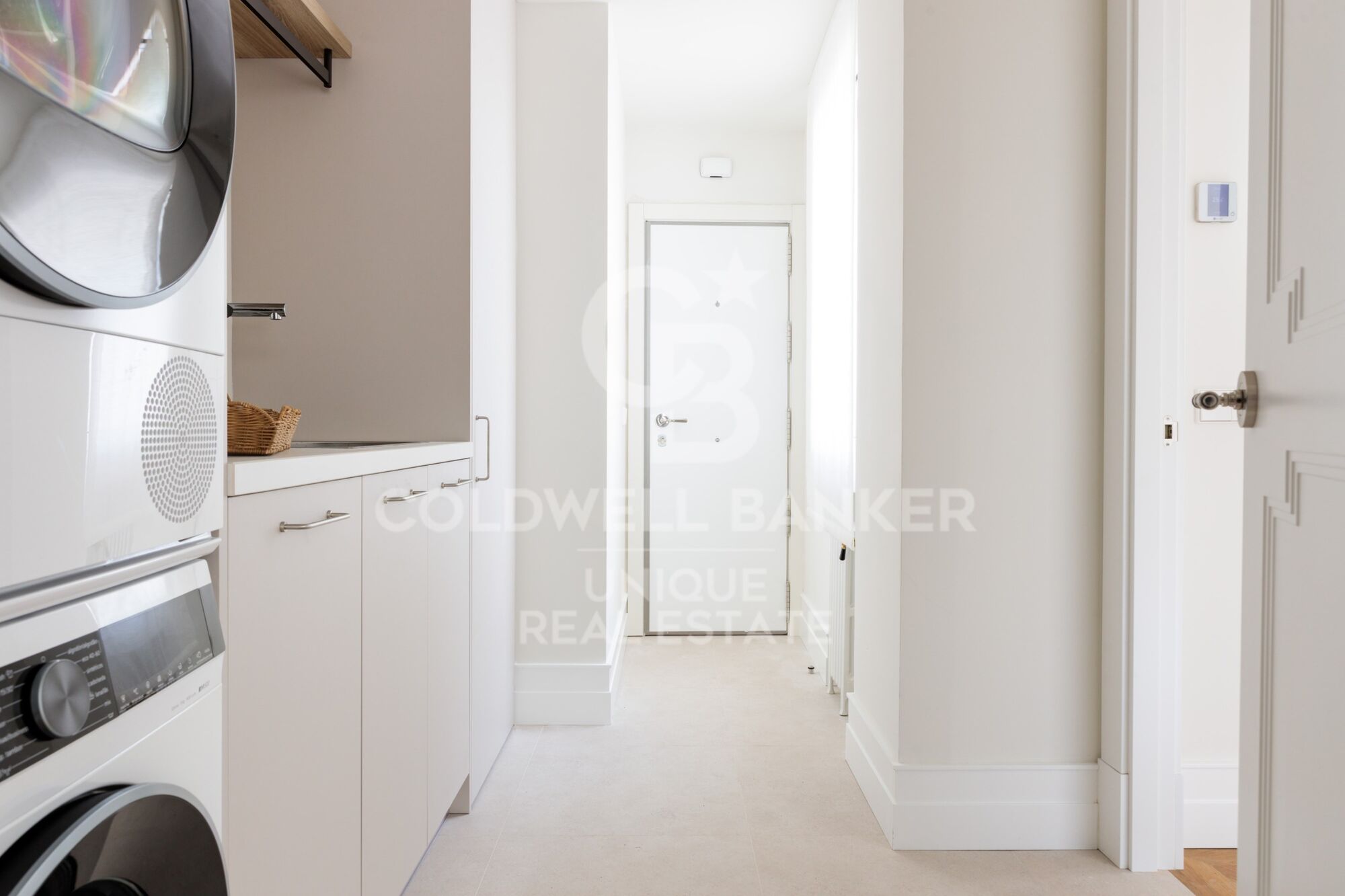 Flat 4 Bedrooms Sale Madrid