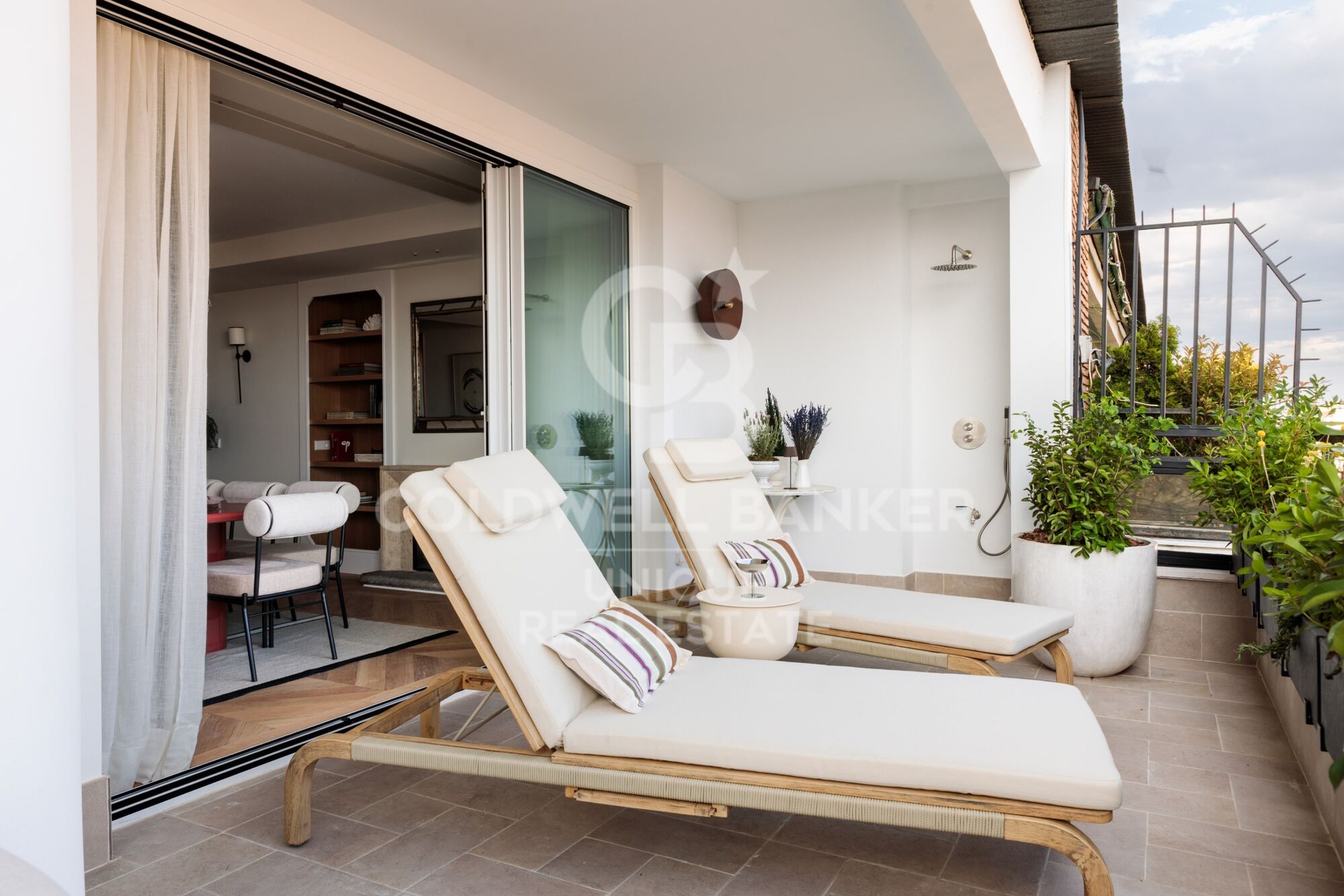 Flat 4 Bedrooms Sale Madrid