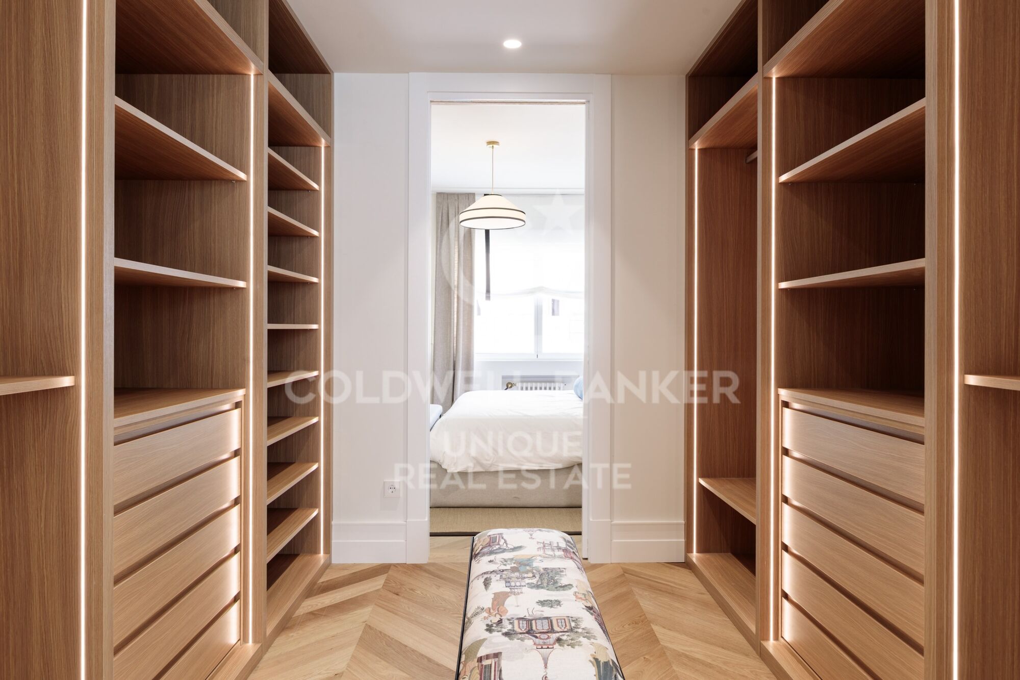Flat 4 Bedrooms Sale Madrid