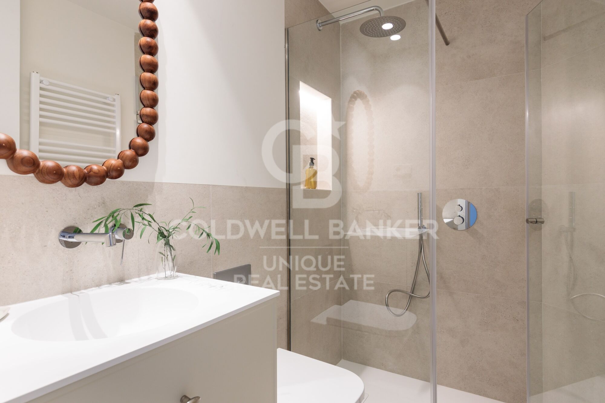 Flat 4 Bedrooms Sale Madrid