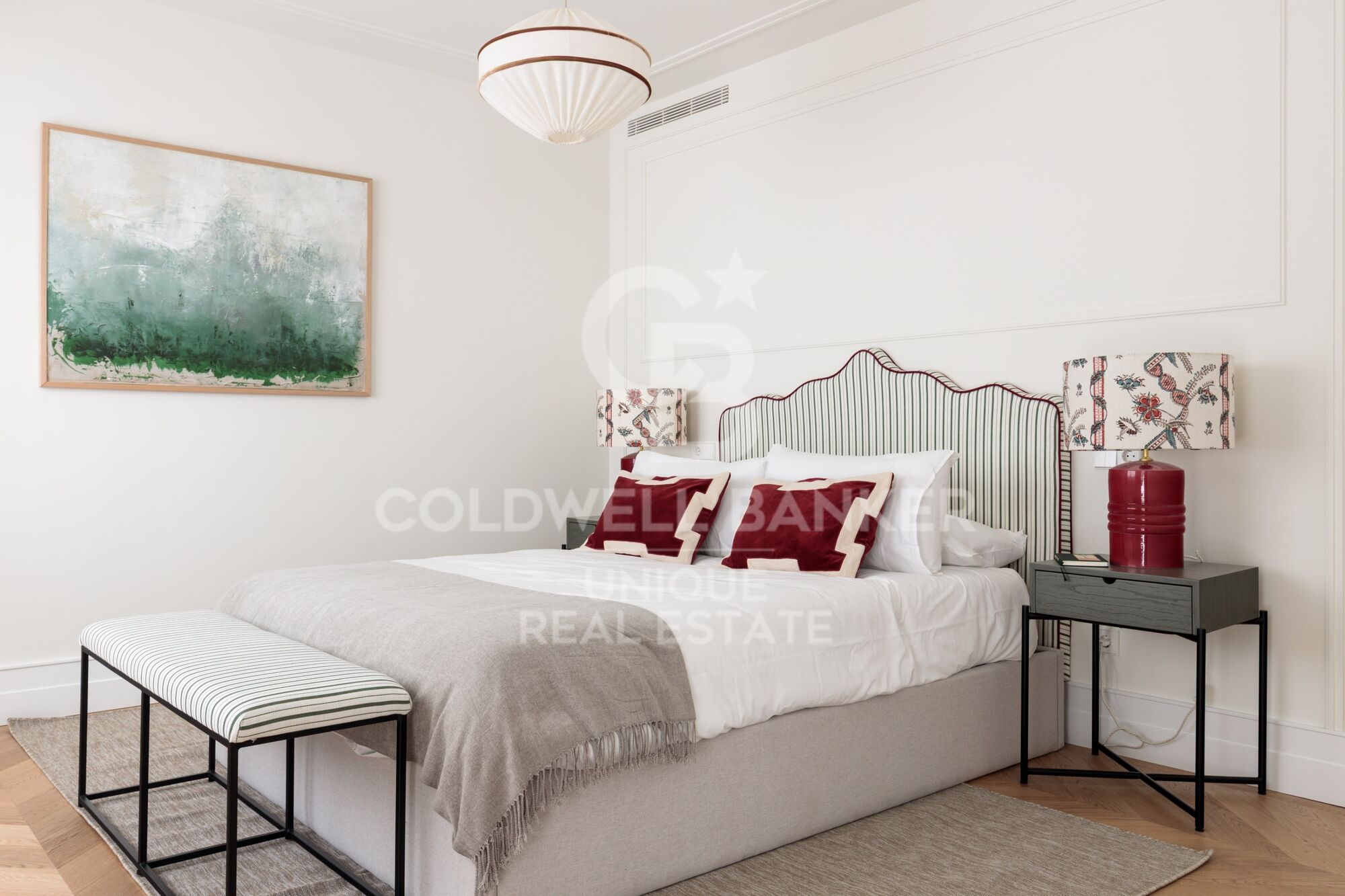 Flat 4 Bedrooms Sale Madrid