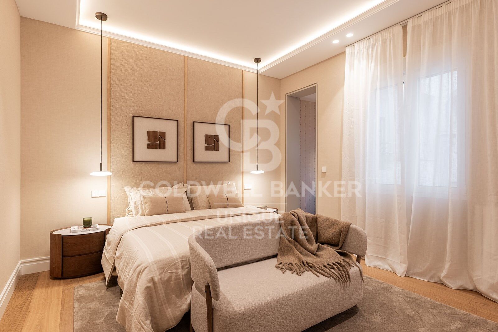 Apartment with 3 bedrooms and 6 balconies in Almagro