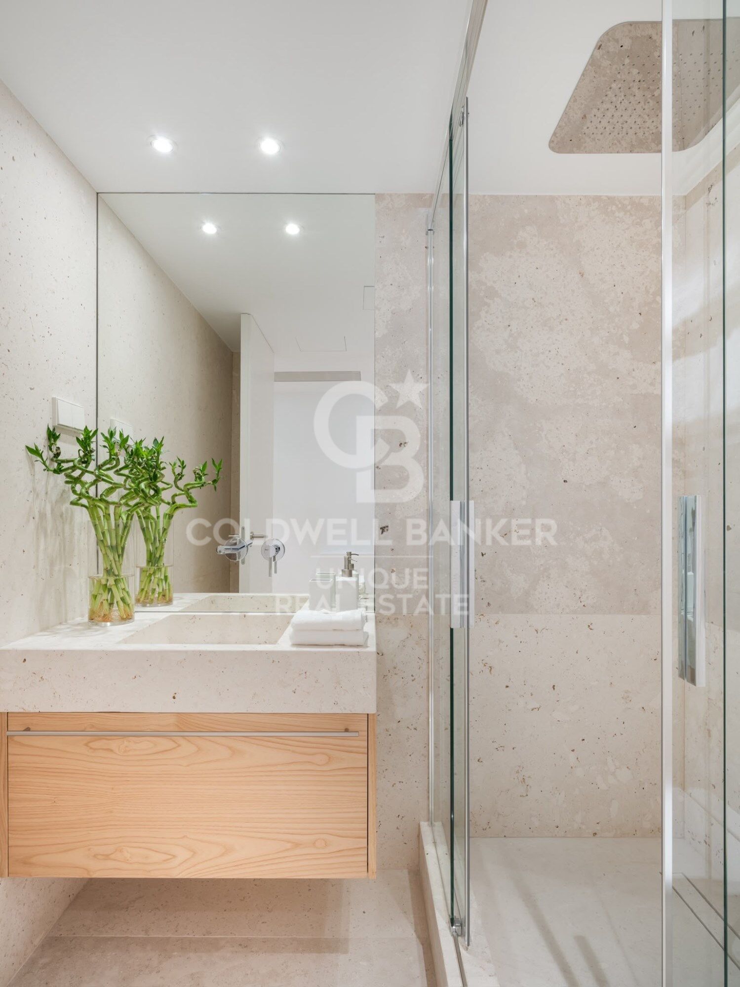 Flat 2 Bedrooms Sale Madrid
