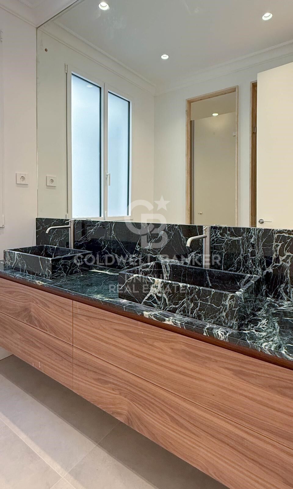 Flat 3 Bedrooms Sale Madrid