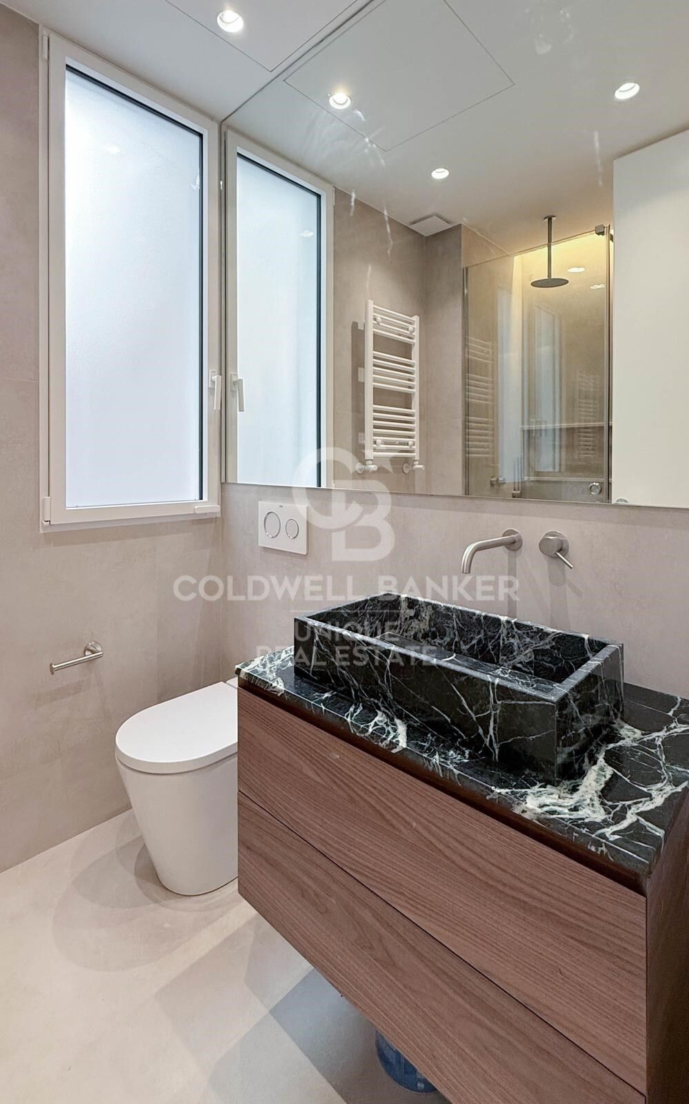 Flat 3 Bedrooms Sale Madrid