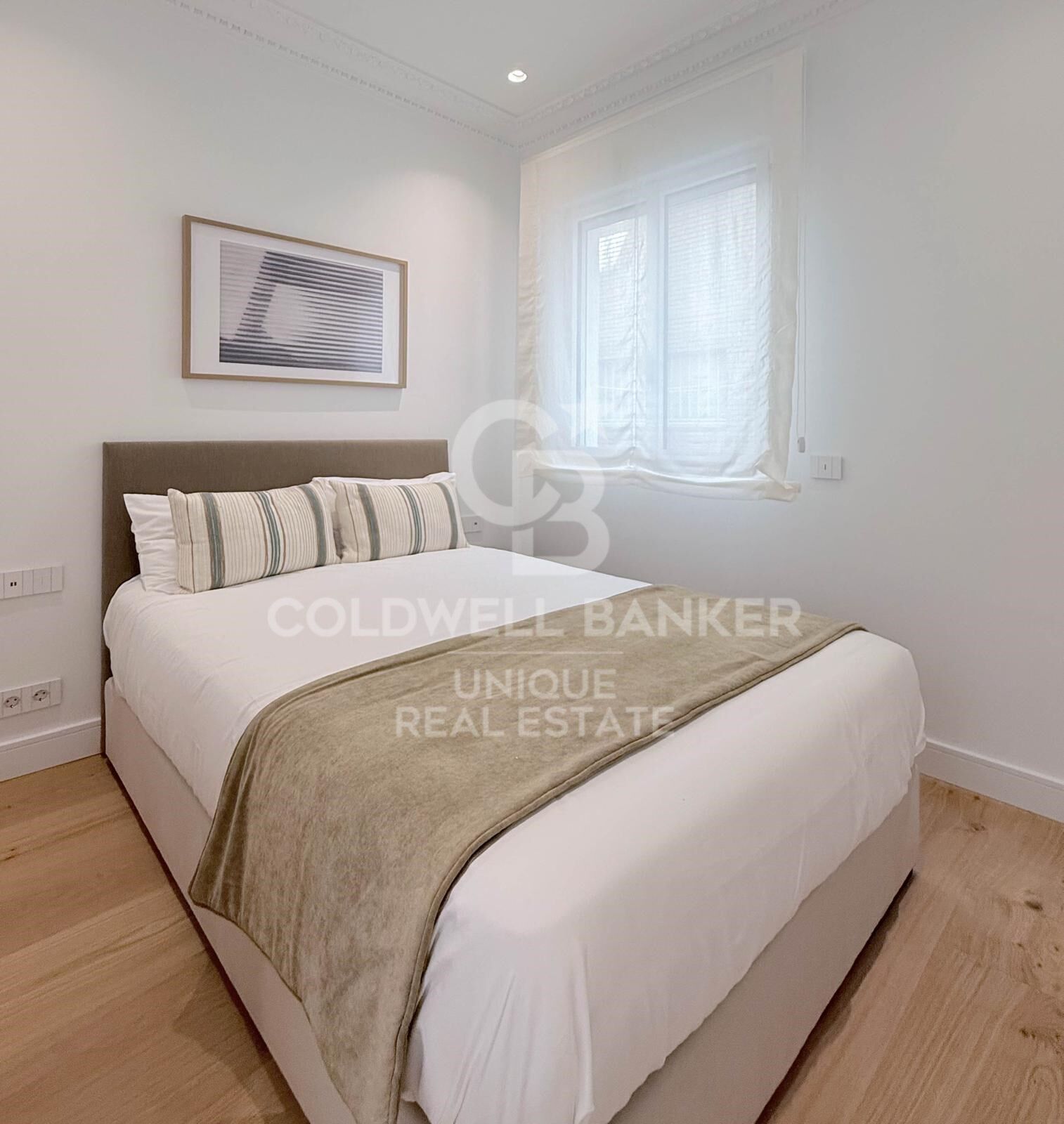 Flat 3 Bedrooms Sale Madrid