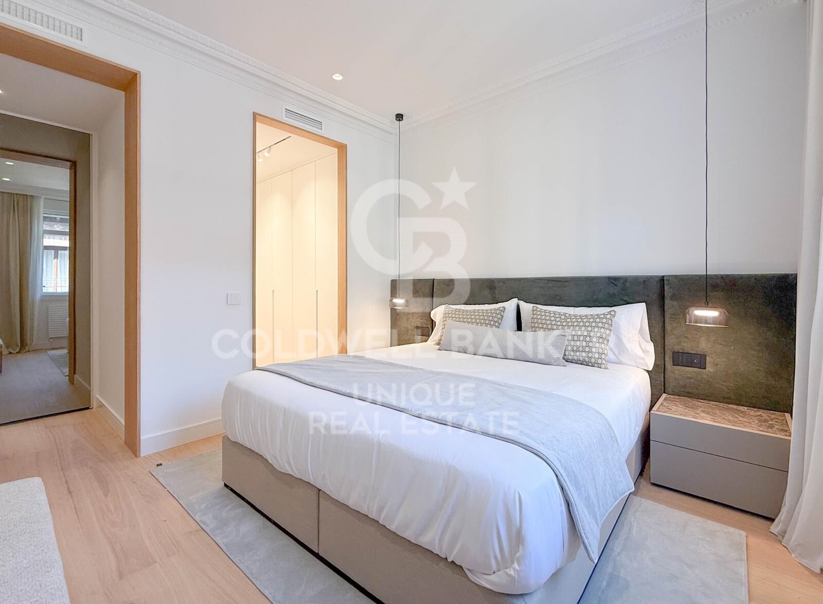 Flat 3 Bedrooms Sale Madrid
