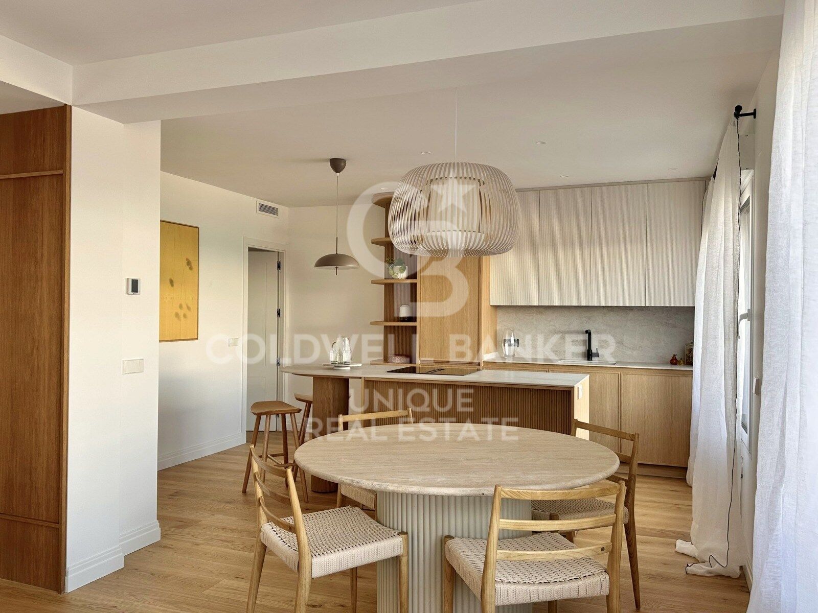 Penthouse with terrace and 3 bedrooms in the Salamanca district