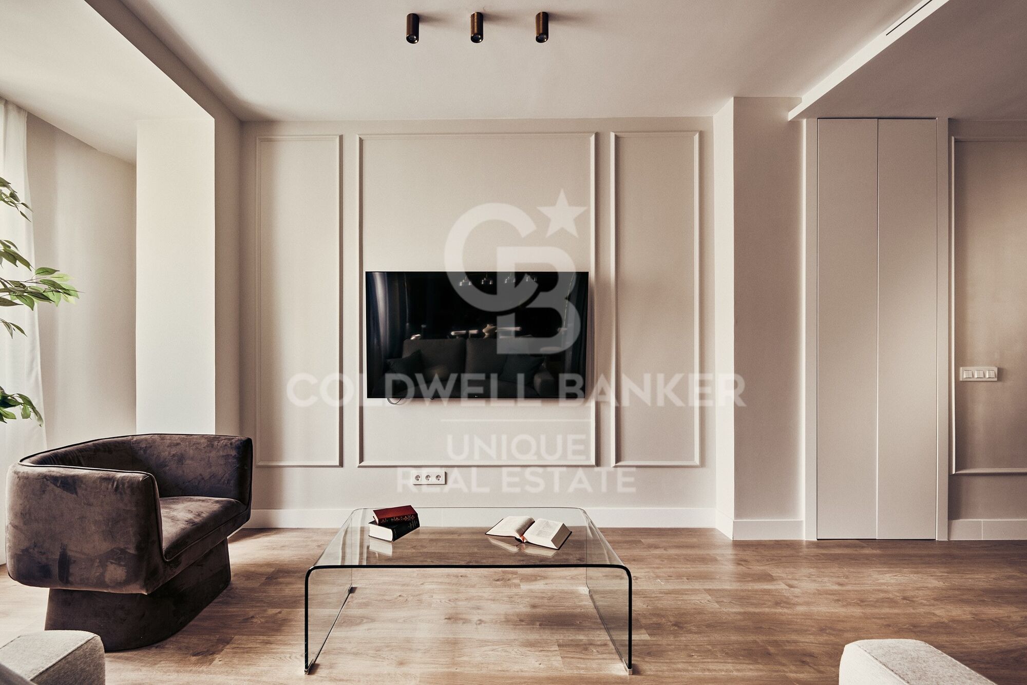 3-Bedroom Apartment in Lista