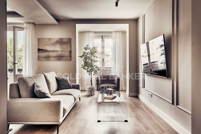 3-Bedroom Apartment in Lista