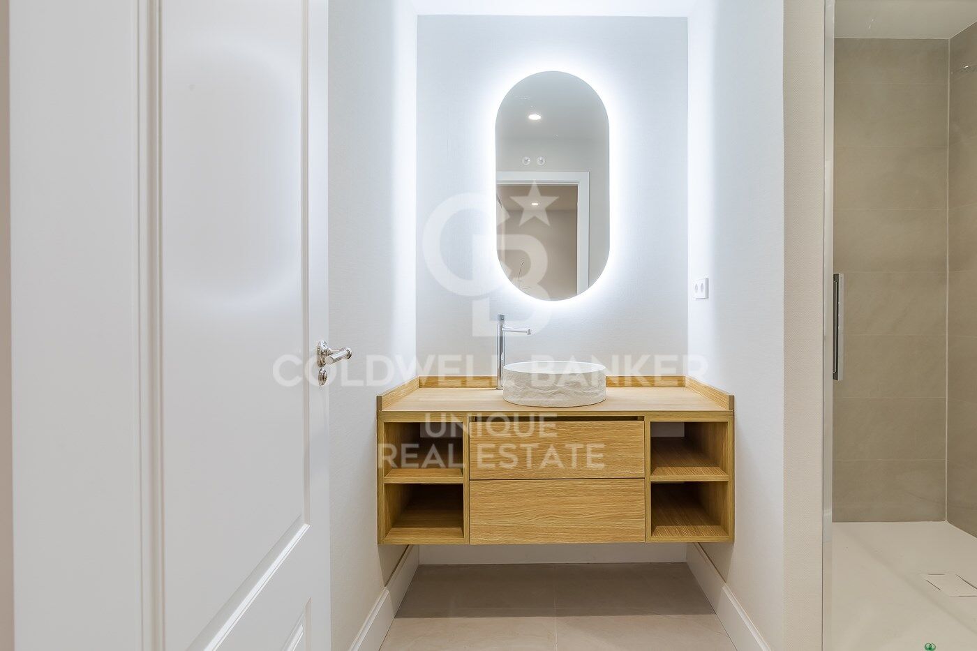 3-bedroom flat with garage space in Almagro