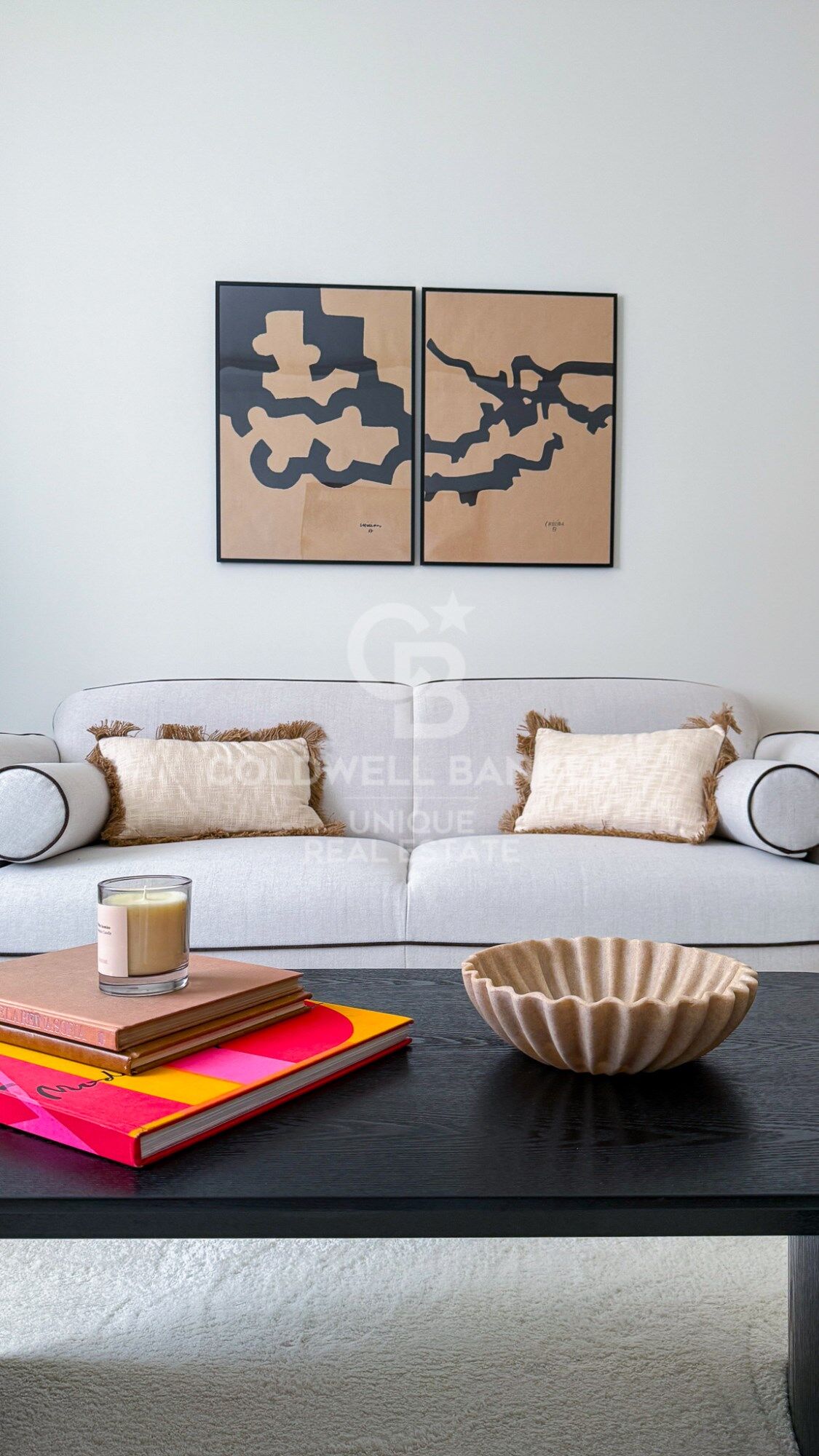 Bright 2-Bedroom Apartment in Ibiza, Retiro