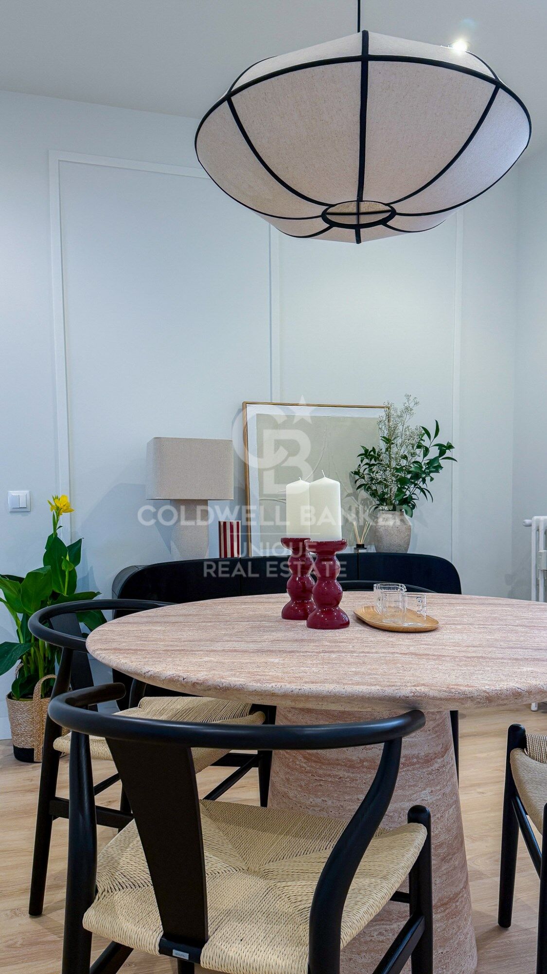 Bright 2-Bedroom Apartment in Ibiza, Retiro