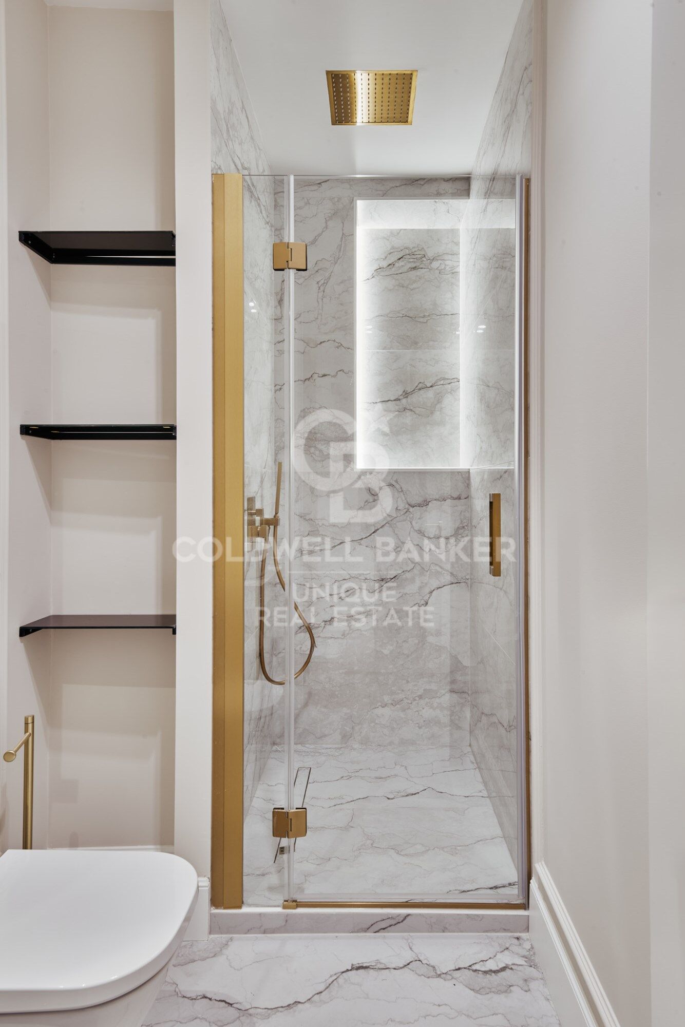 2-Bedroom Apartment in Lista