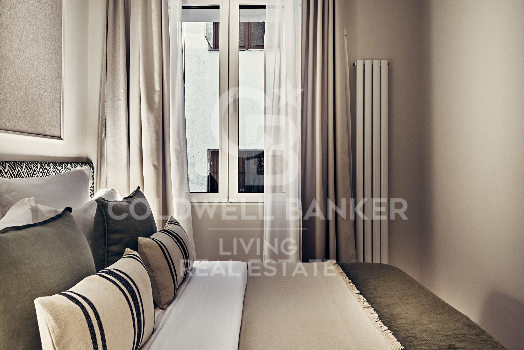 Flat 3 Bedrooms Sale Madrid