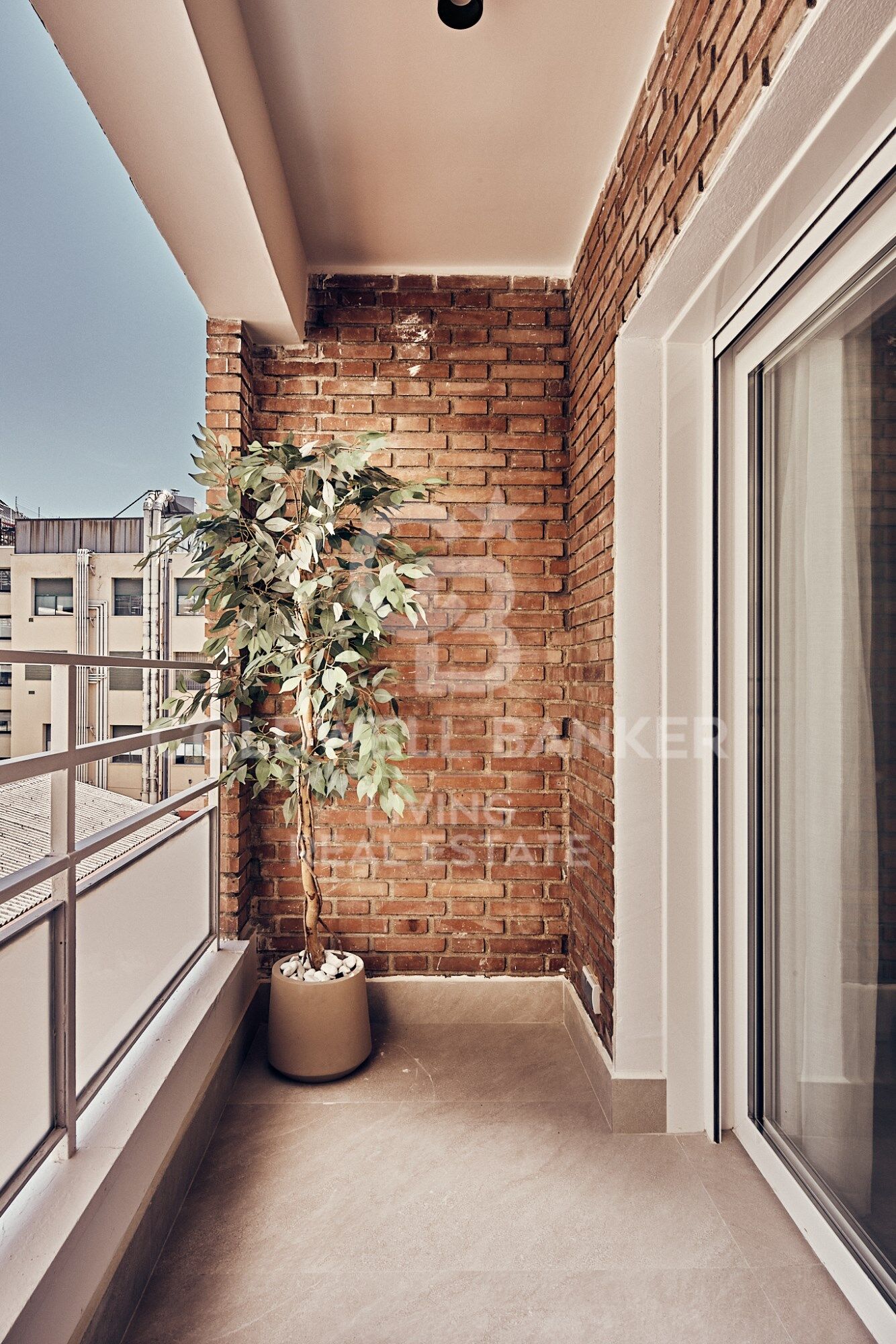 Flat 4 Bedrooms Sale Madrid