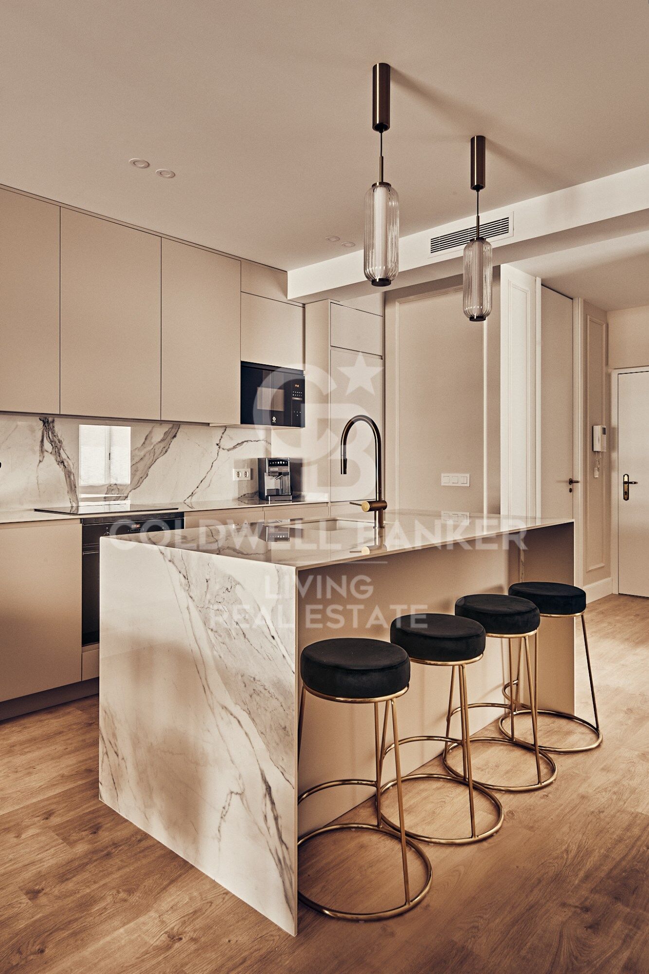 Flat 4 Bedrooms Sale Madrid