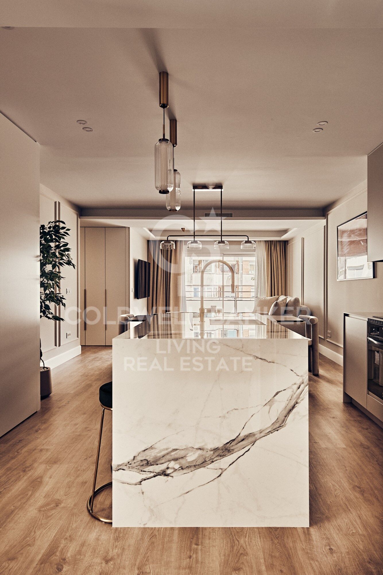 Flat 4 Bedrooms Sale Madrid