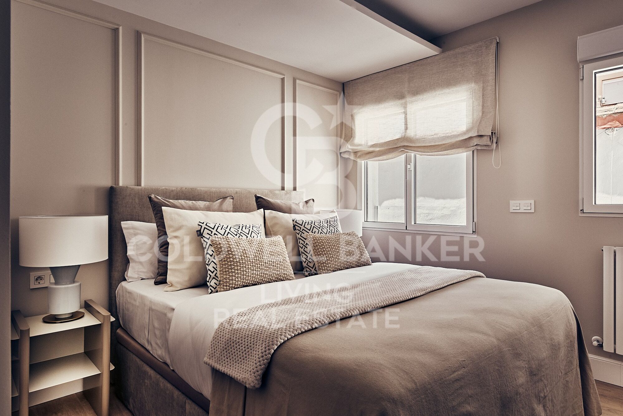 Flat 4 Bedrooms Sale Madrid