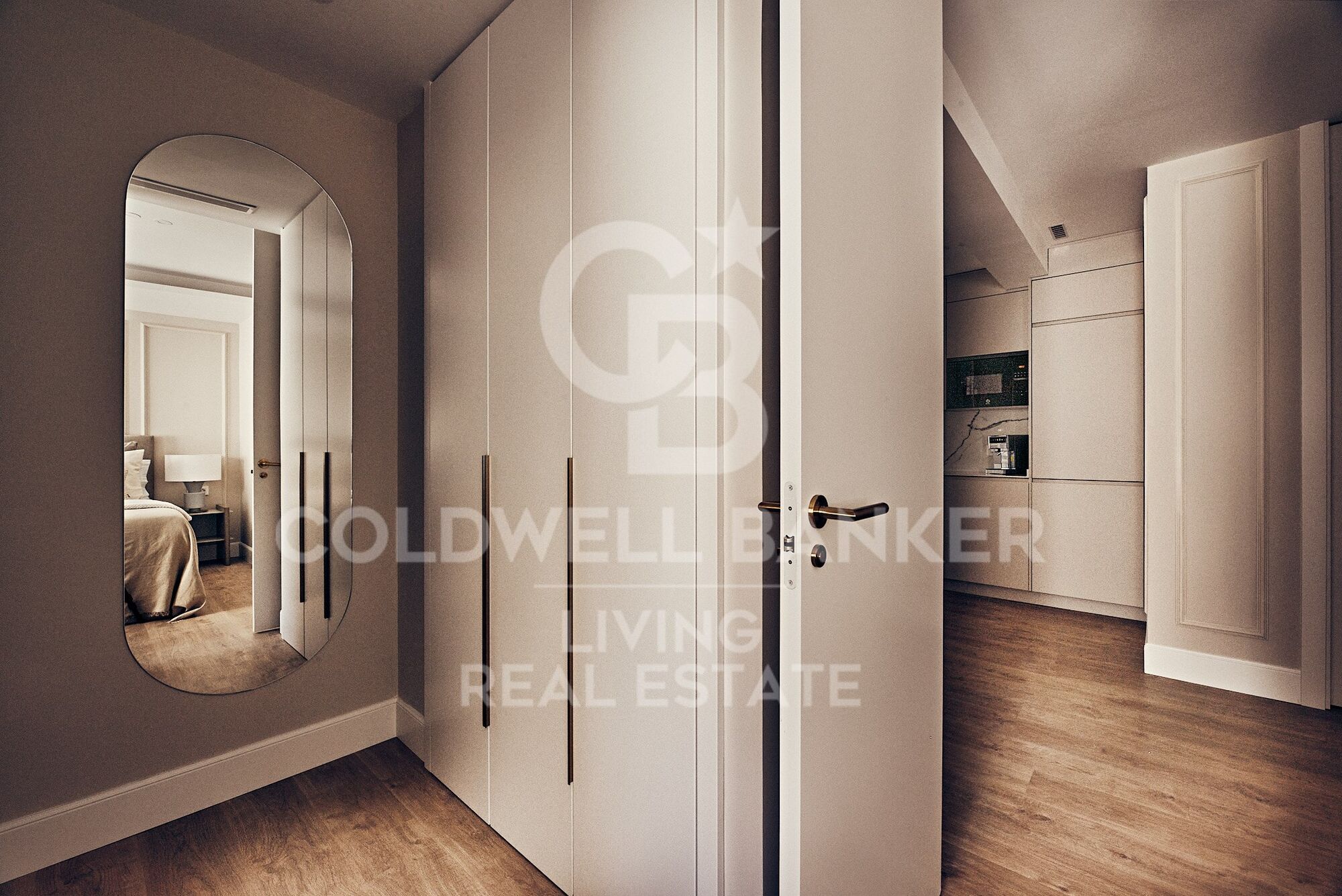 Flat 4 Bedrooms Sale Madrid