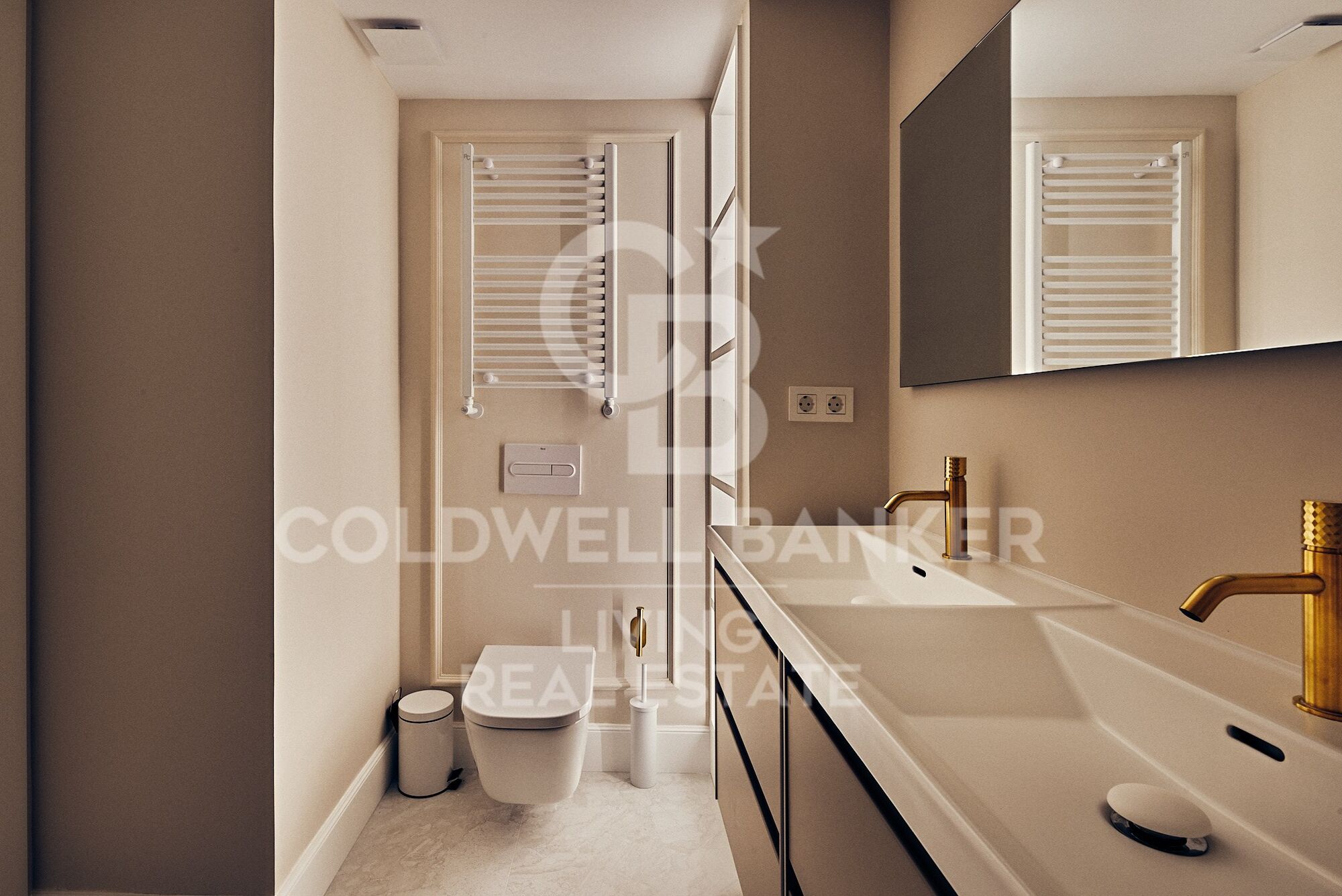 Flat 4 Bedrooms Sale Madrid