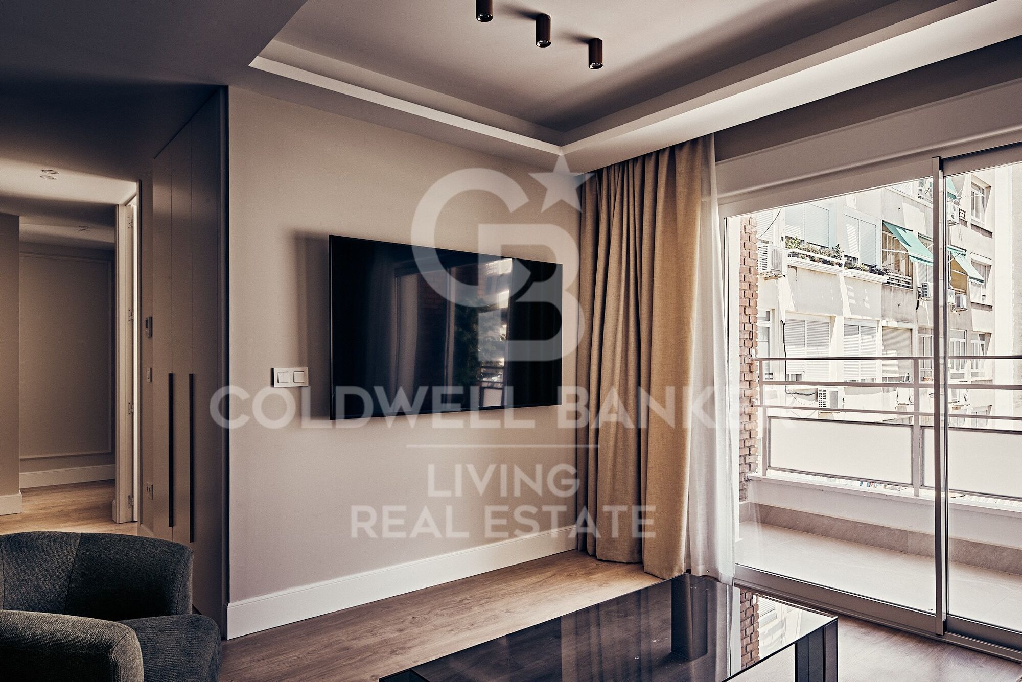 Flat 4 Bedrooms Sale Madrid