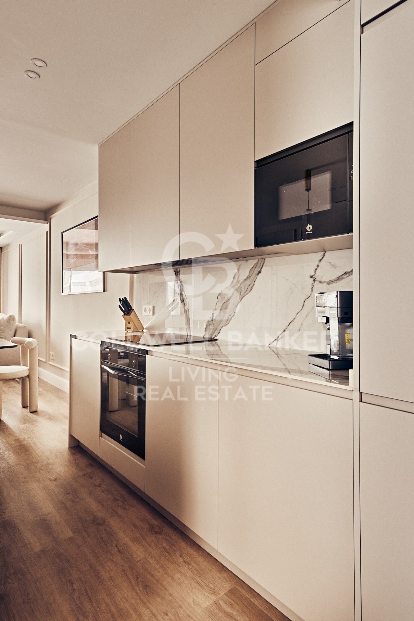Flat 4 Bedrooms Sale Madrid