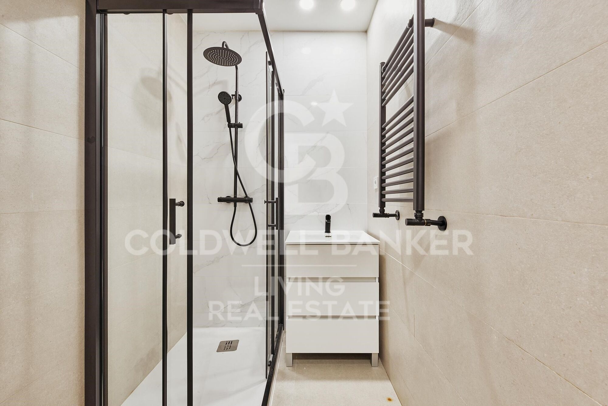 Flat 2 Bedrooms Sale Madrid