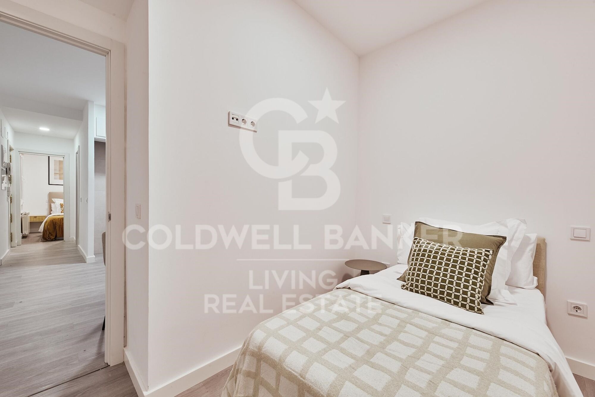 Flat 2 Bedrooms Sale Madrid