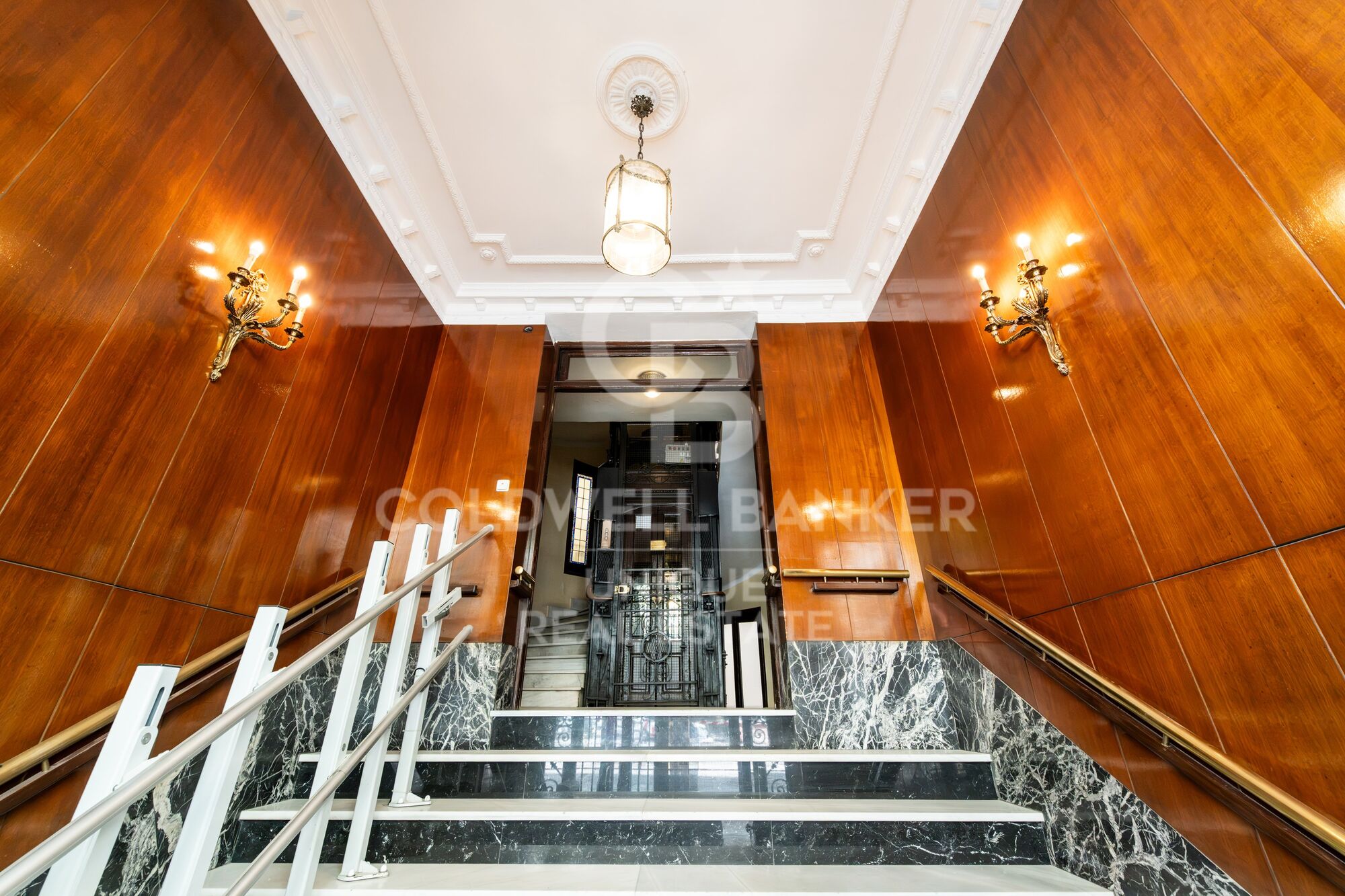 Flat 3 Bedrooms Sale Madrid
