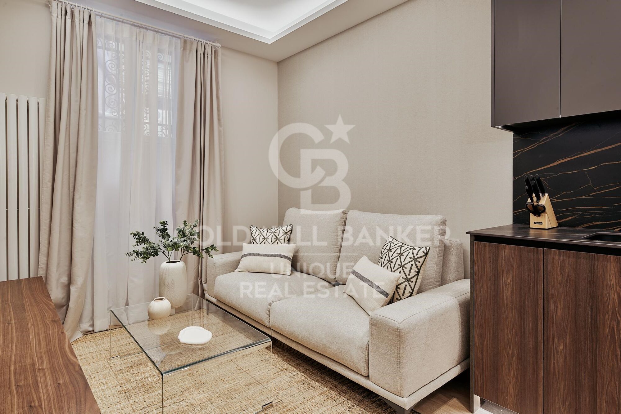 2 bedroom ground floor flat in Almagro
