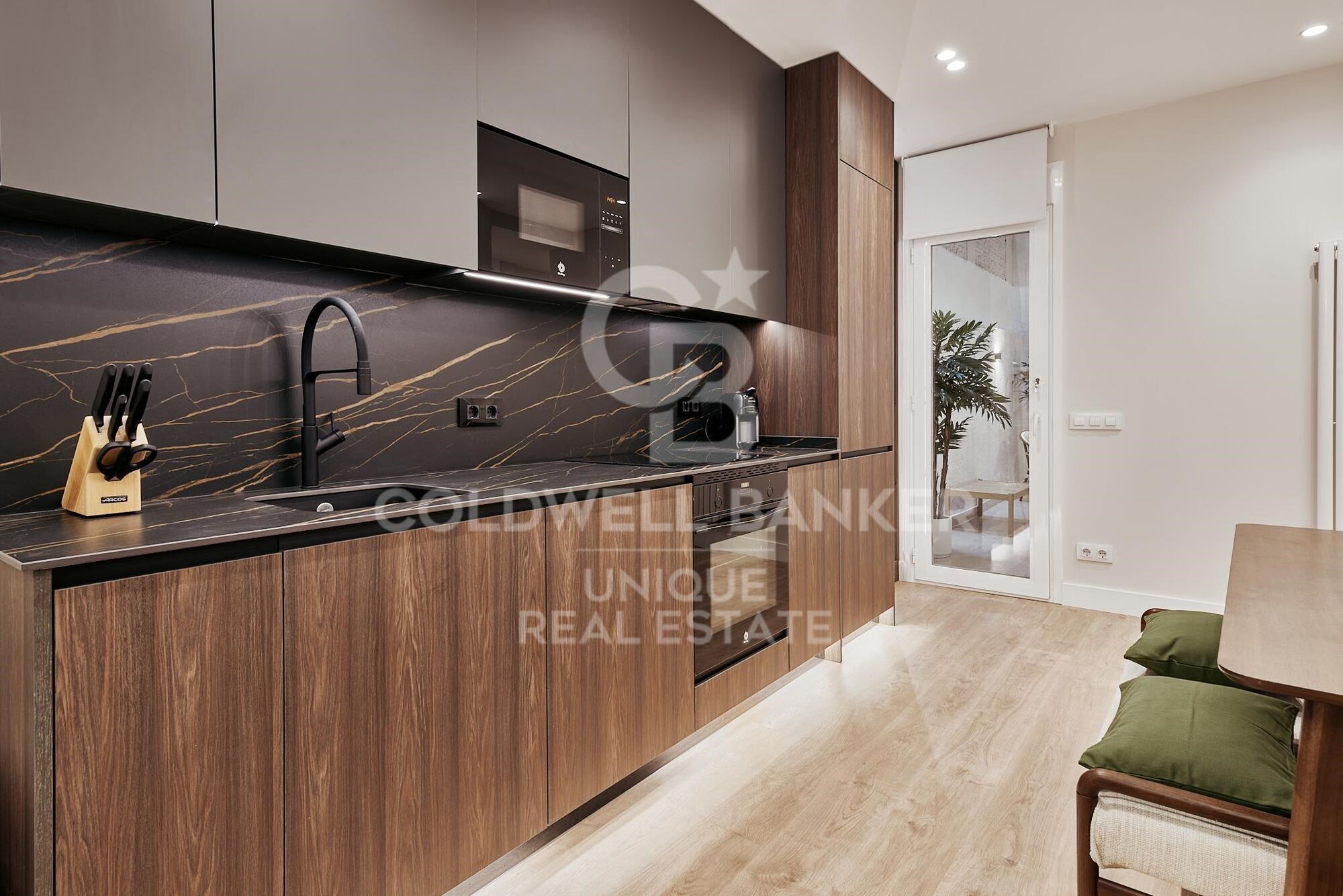 2 bedroom ground floor flat in Almagro