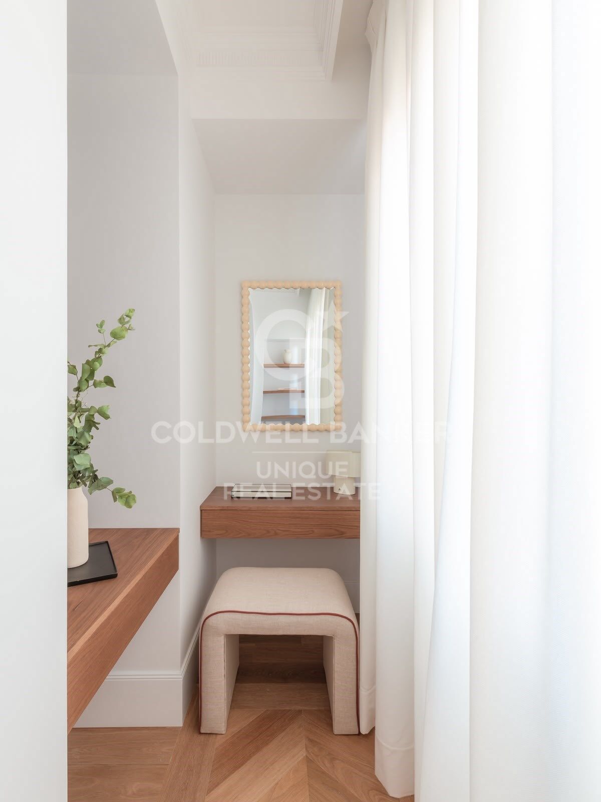 4-Bedroom Apartment in Ríos Rosas