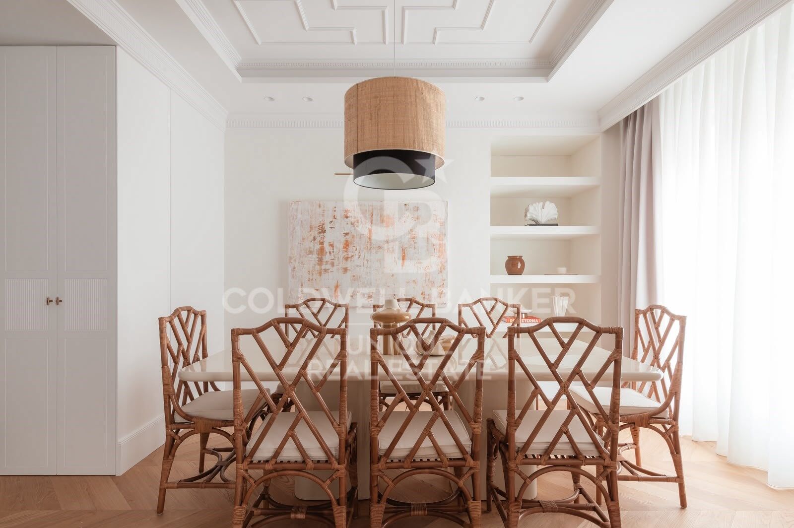 4-Bedroom Apartment in Ríos Rosas