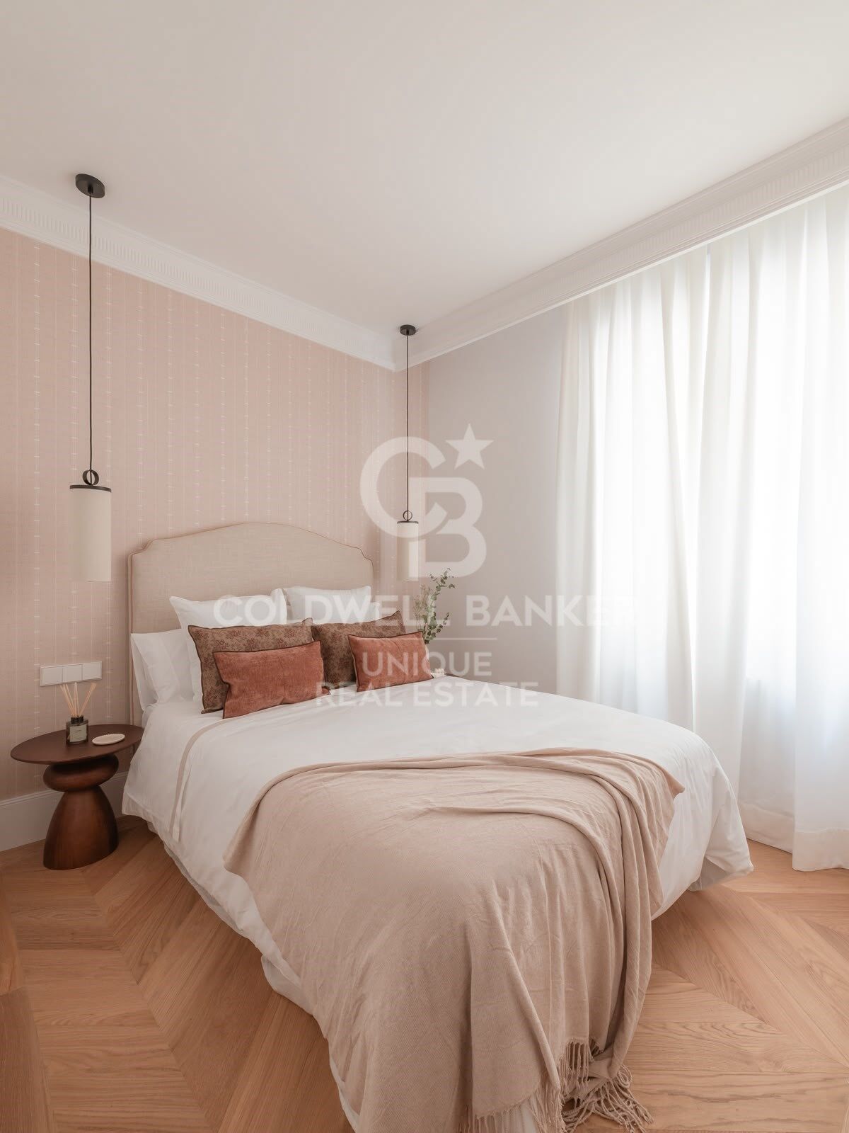 4-Bedroom Apartment in Ríos Rosas