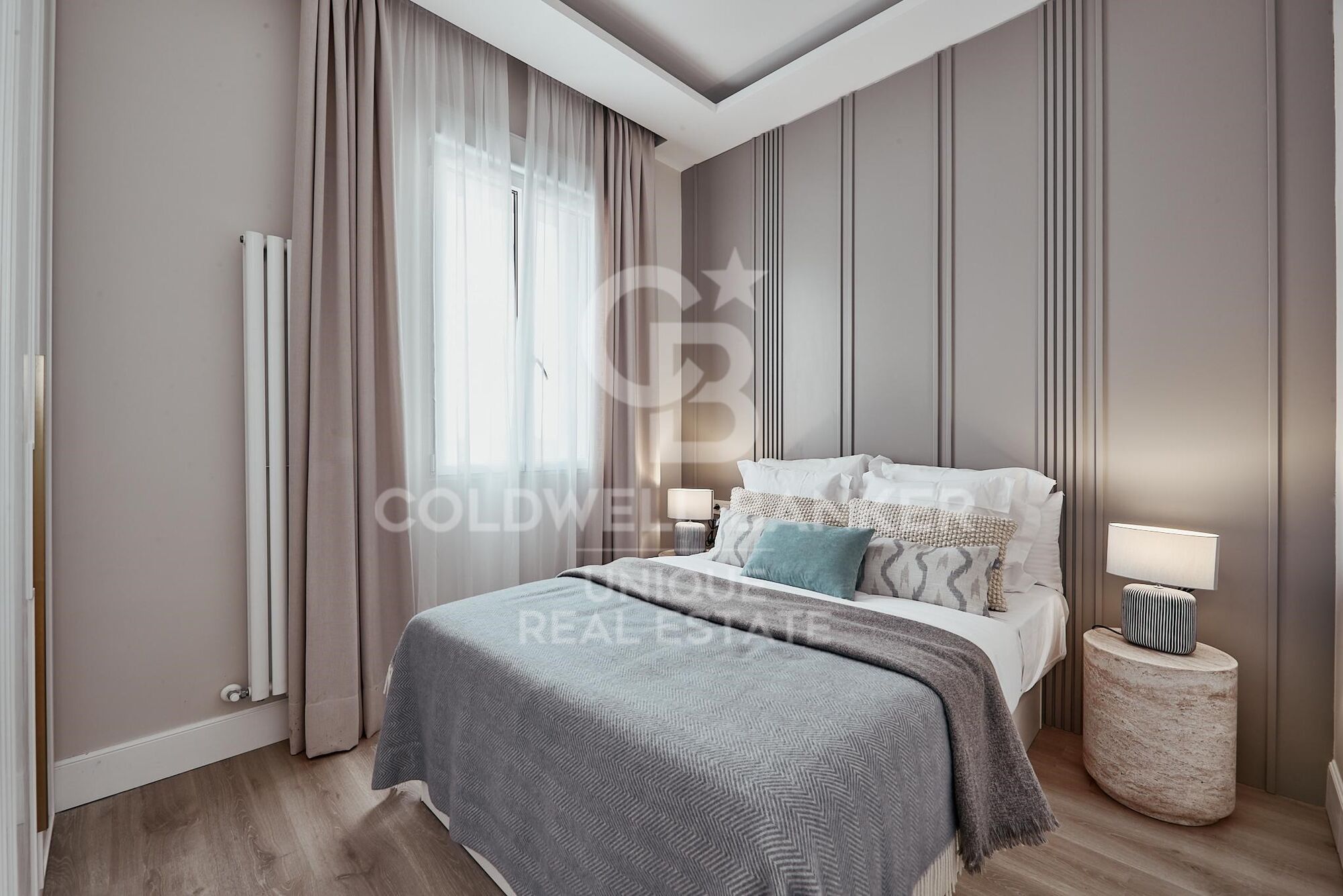 2 bedroom interior flat in Lista