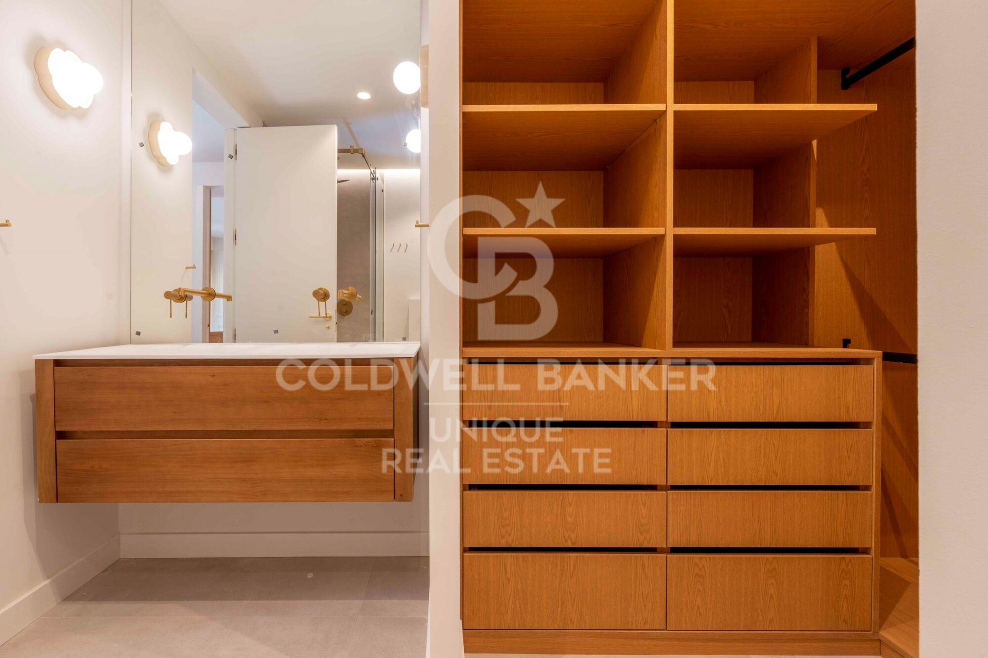 3-bedroom flat in Goya